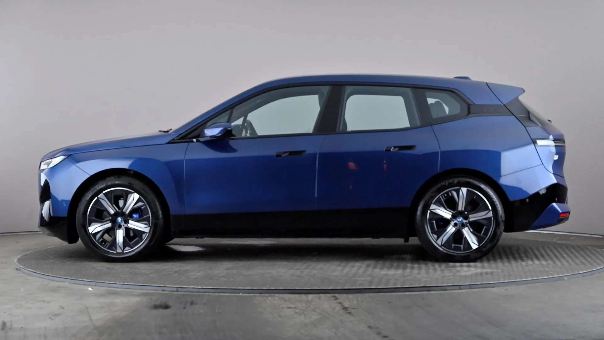 A 2023 BMW IX 240kW xDrive40 M Sport 76.6kWh Auto A 2023 BMW IX 240kW xDrive40 M Sport 76.6kWh Auto