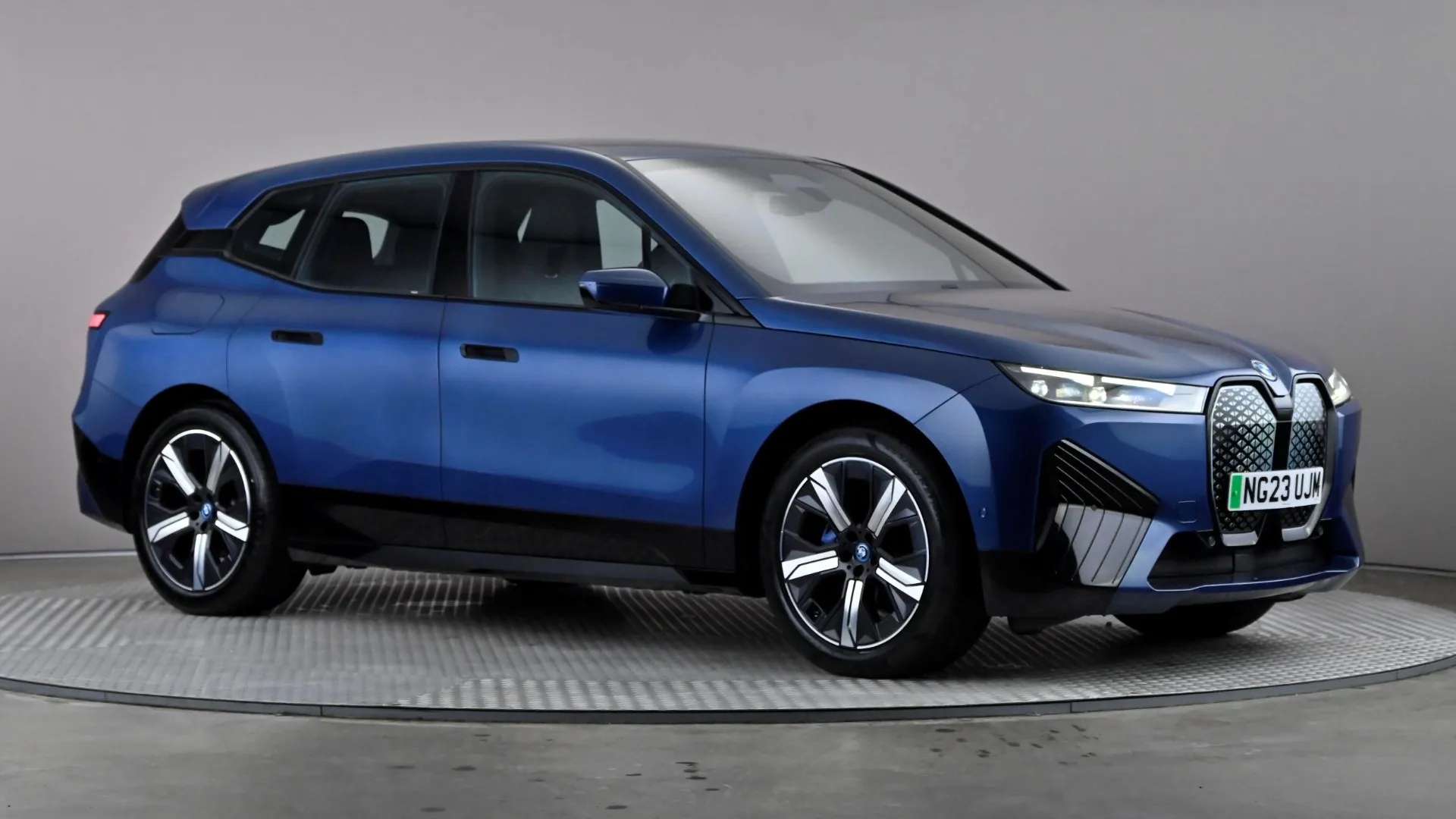 A 2023 BMW IX 240kW xDrive40 M Sport 76.6kWh Auto A 2023 BMW IX 240kW xDrive40 M Sport 76.6kWh Auto