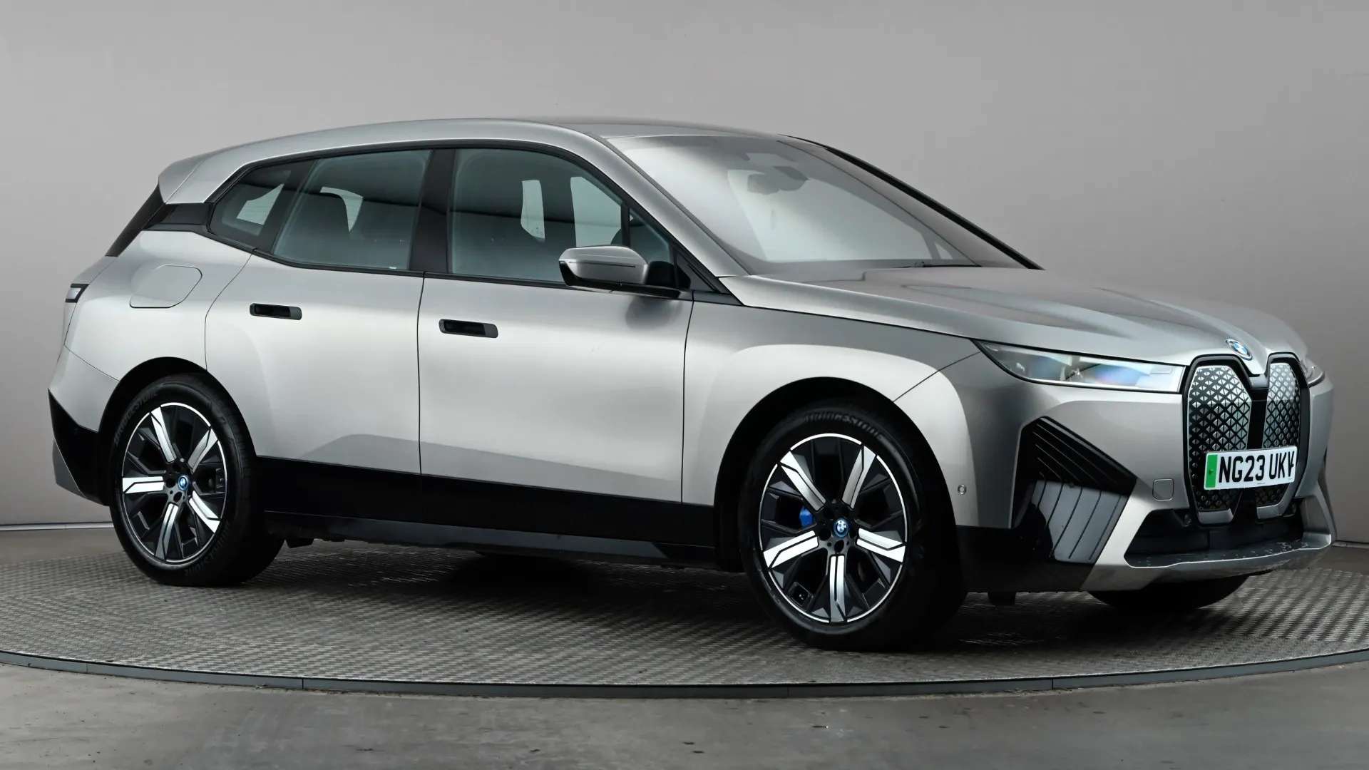 A 2023 BMW IX 240kW xDrive40 M Sport 76.6kWh Auto A 2023 BMW IX 240kW xDrive40 M Sport 76.6kWh Auto