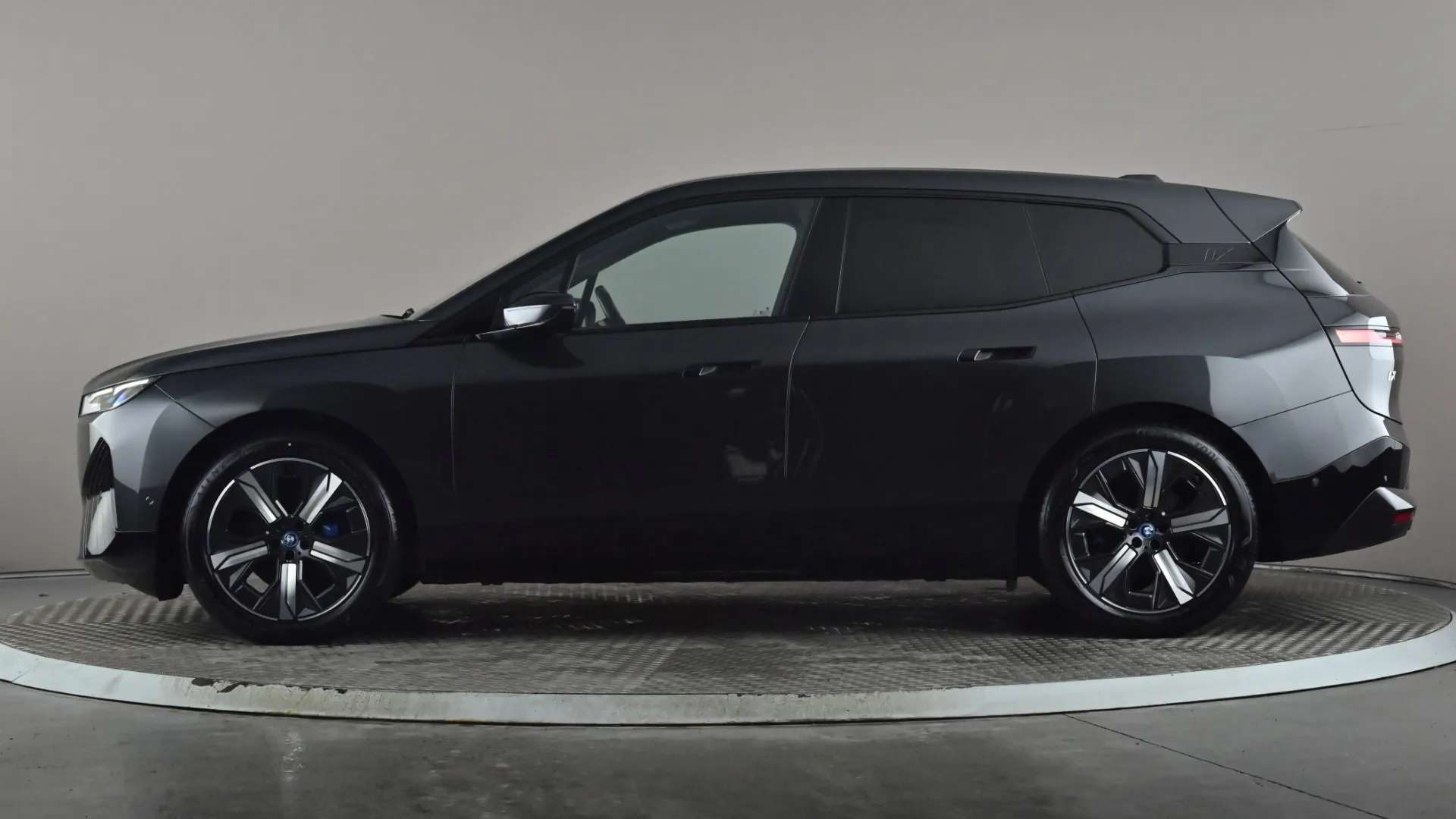 A 2022 BMW IX 240kW xDrive40 M Sport 76.6kWh Auto A 2022 BMW IX 240kW xDrive40 M Sport 76.6kWh Auto