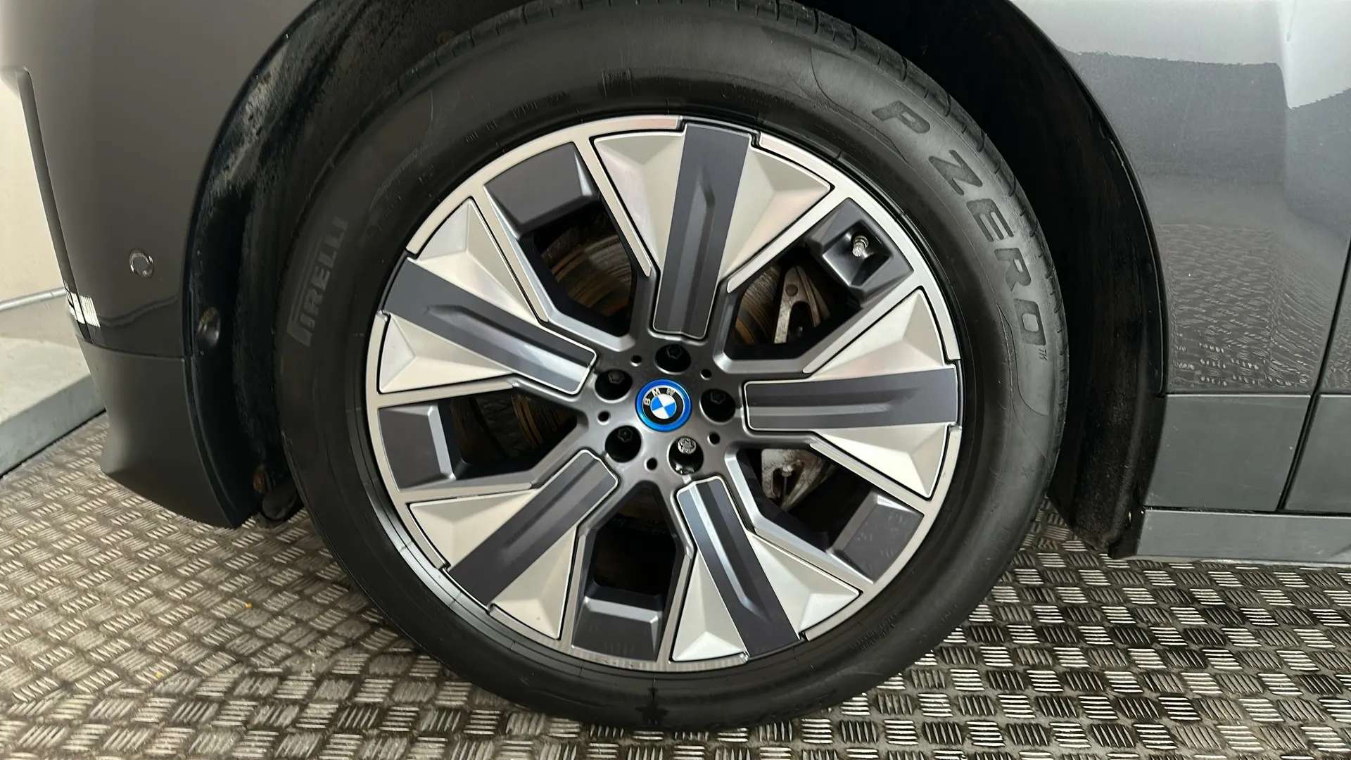 2022 BMW IX 2022 BMW IX