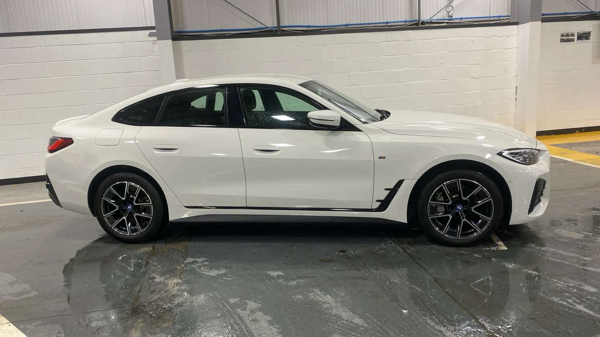 2023 BMW I4 2023 BMW I4