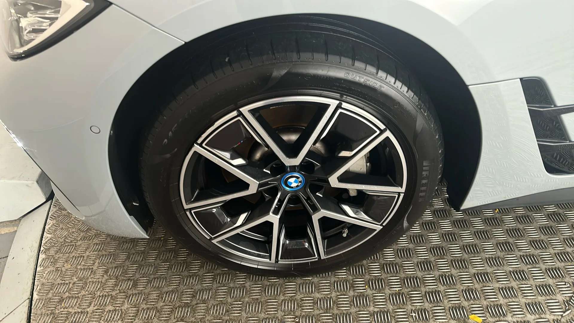 2022 BMW I4 2022 BMW I4