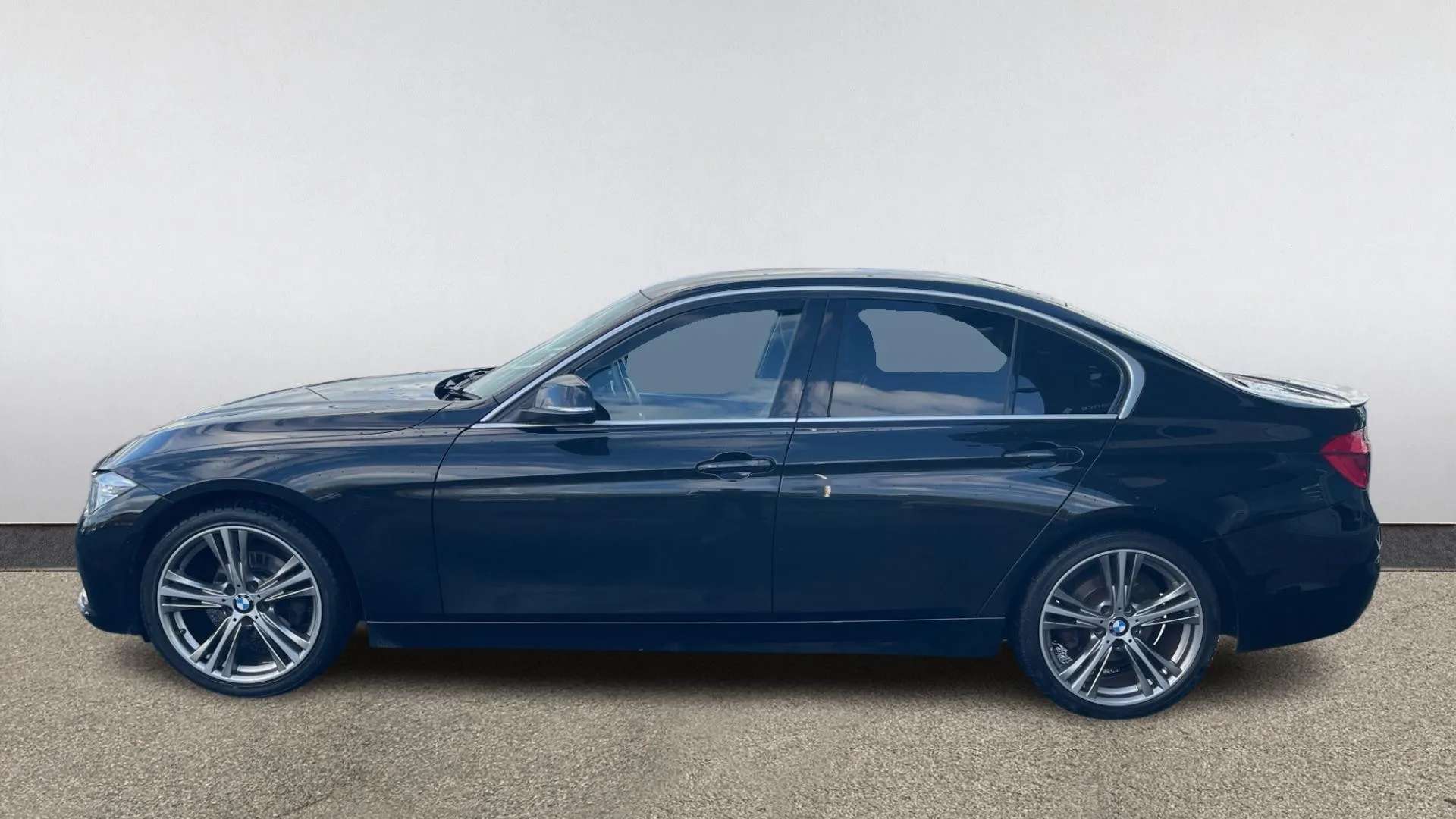 A 2018 BMW 3 SERIES 320d EfficientDynamics Sport Step Auto A 2018 BMW 3 SERIES 320d EfficientDynamics Sport Step Auto