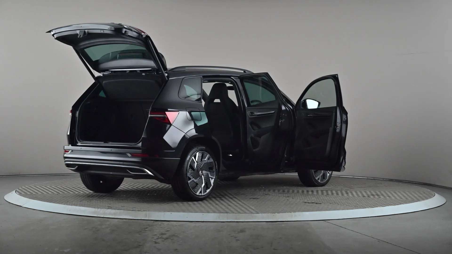 2023 SKODA KAROQ 2023 SKODA KAROQ