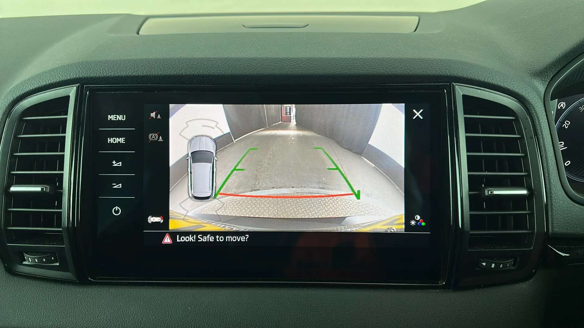 2023 SKODA KAROQ 2023 SKODA KAROQ