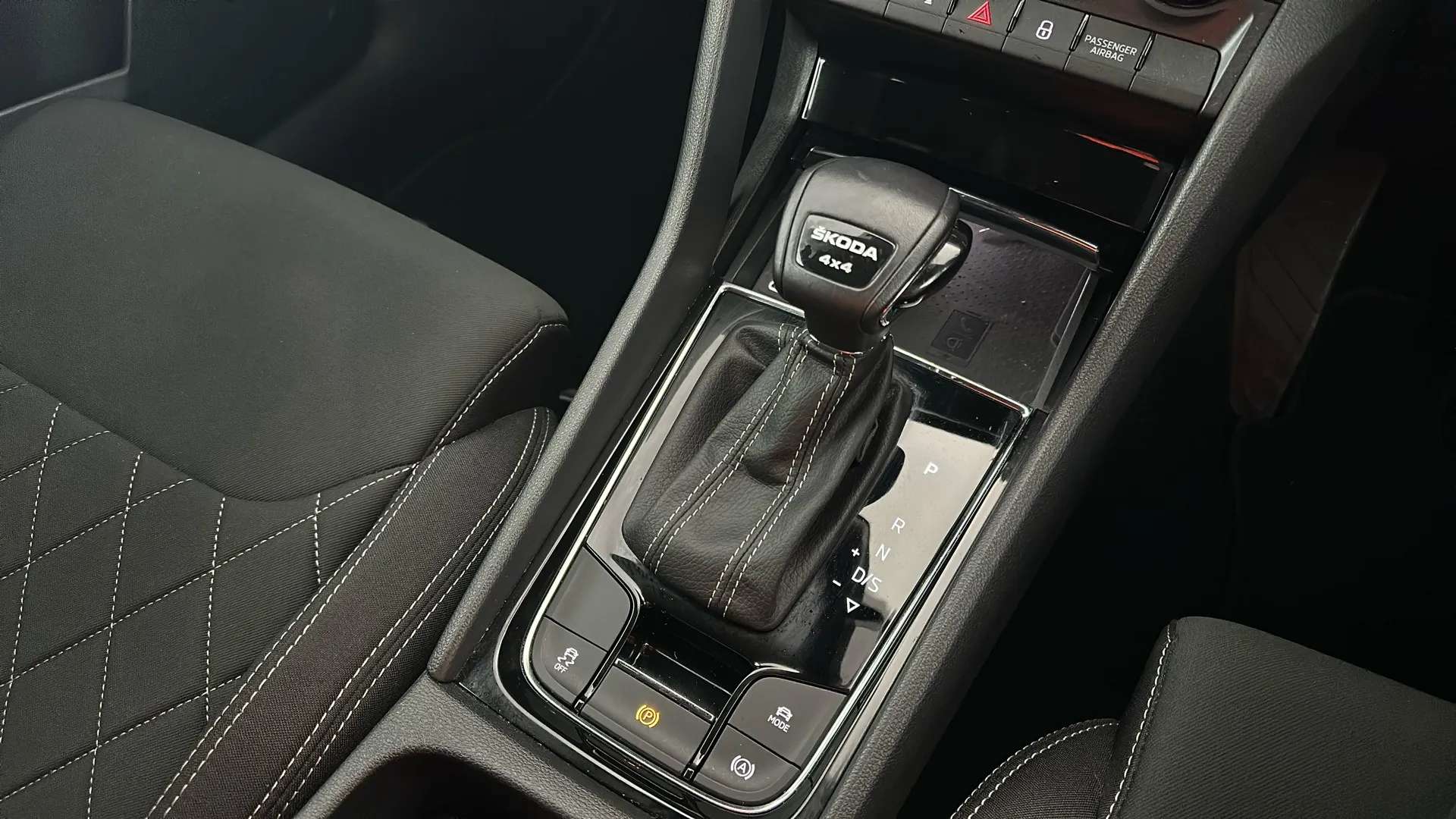 2023 SKODA KAROQ 2023 SKODA KAROQ