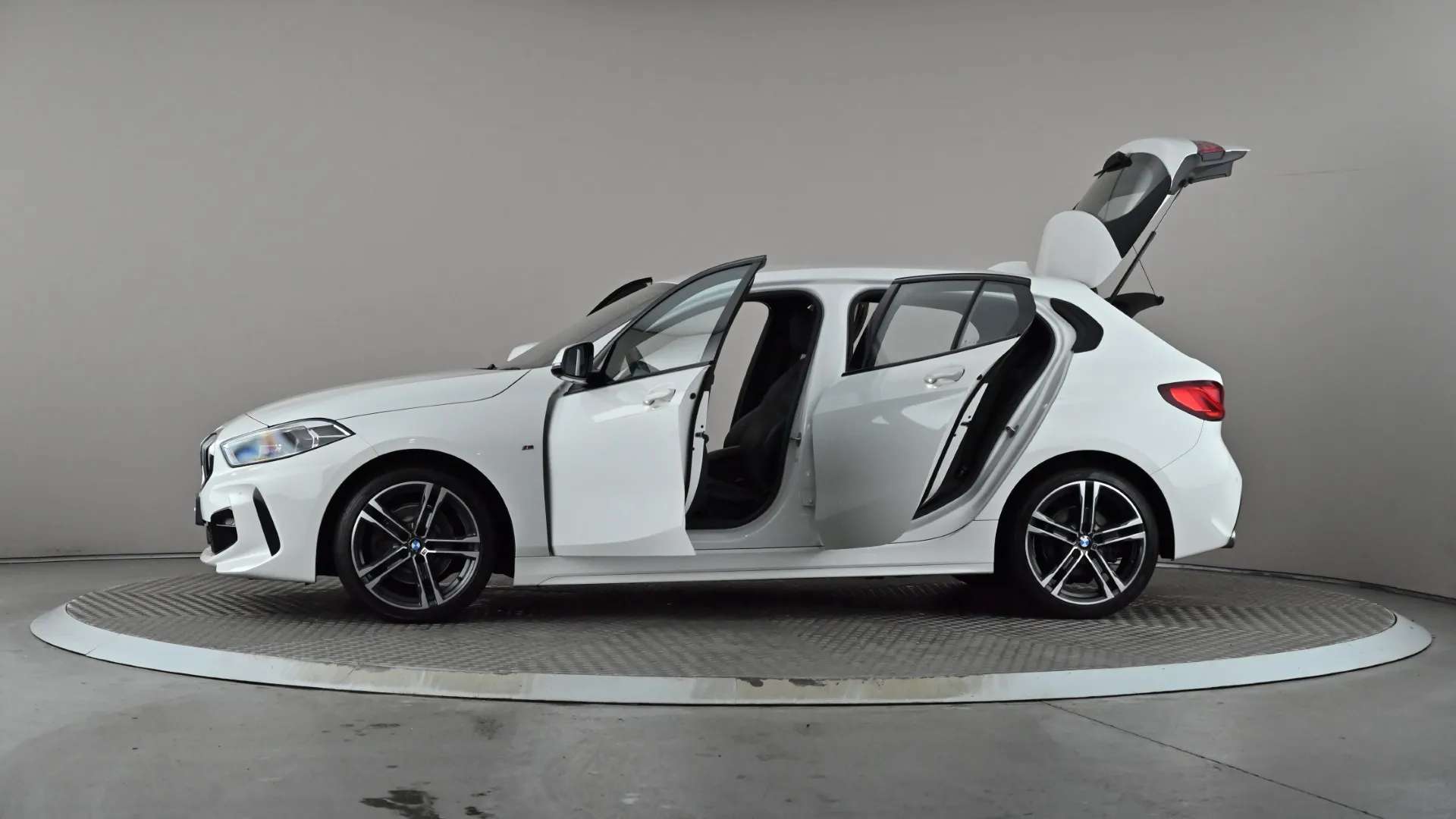 2022 BMW 1 SERIES 2022 BMW 1 SERIES
