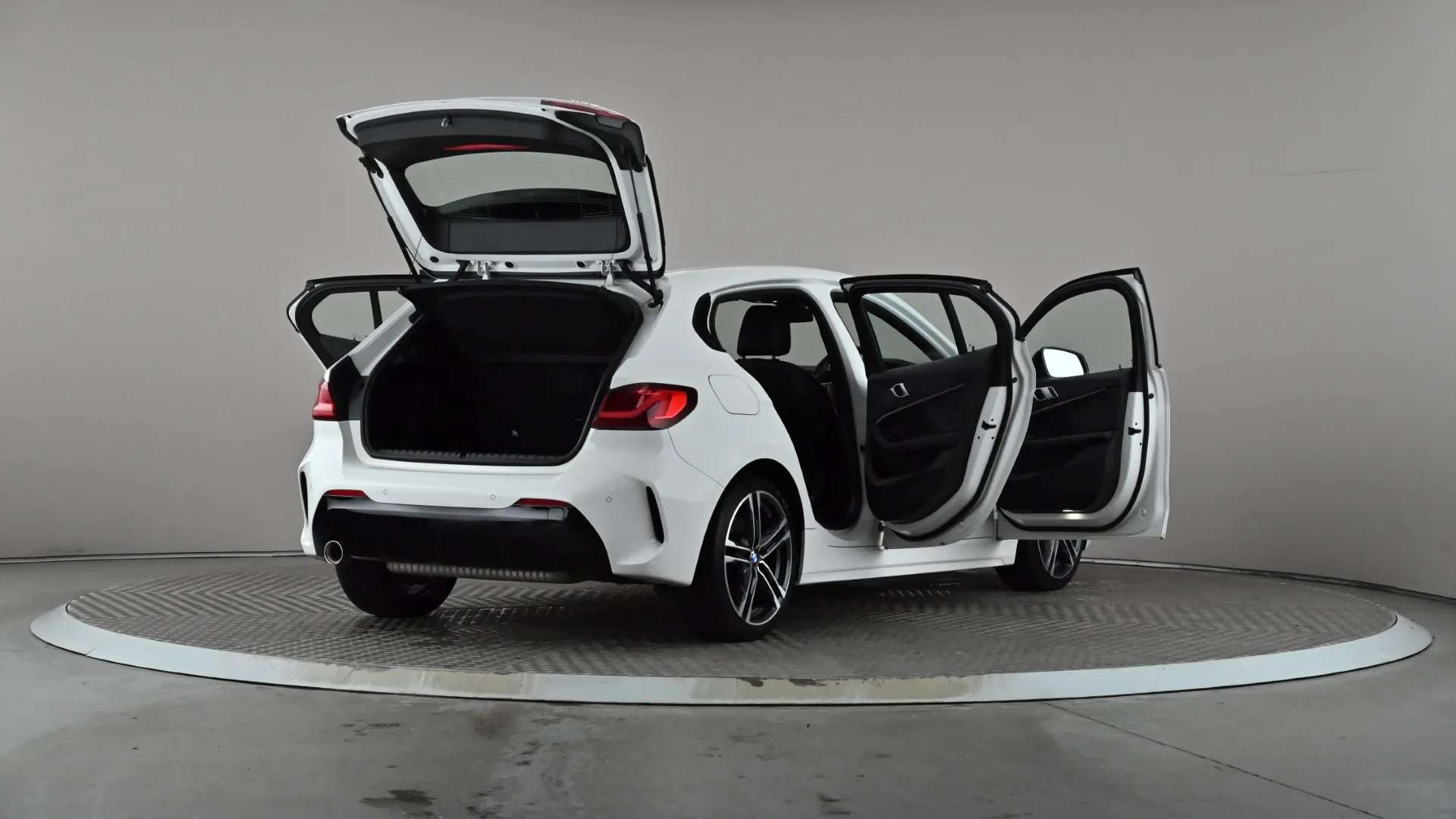 2022 BMW 1 SERIES 2022 BMW 1 SERIES