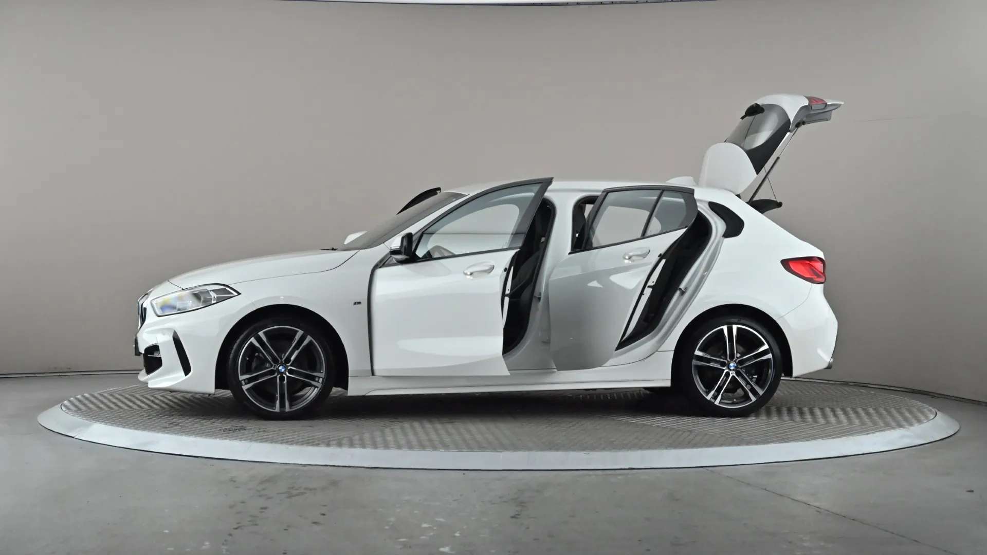 2022 BMW 1 SERIES 2022 BMW 1 SERIES