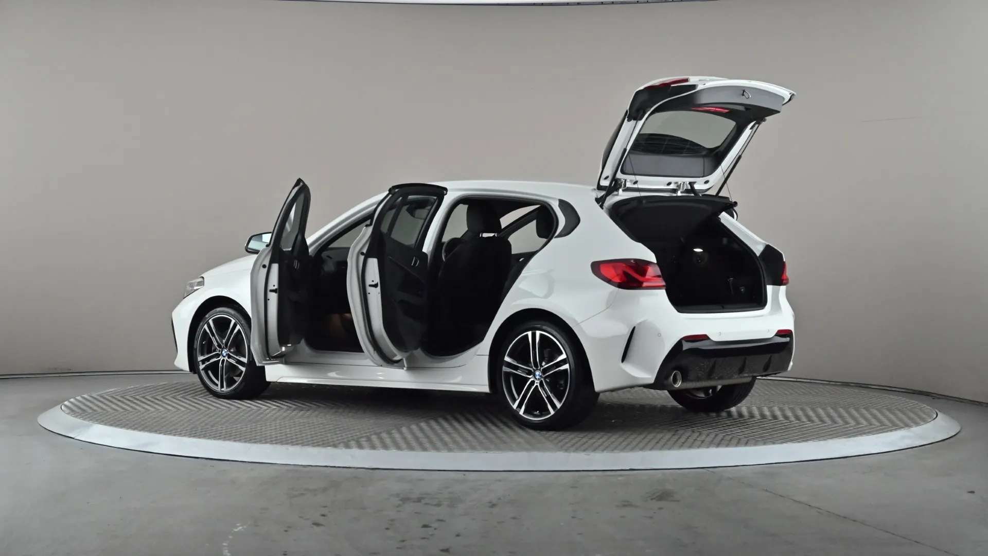 2022 BMW 1 SERIES 2022 BMW 1 SERIES
