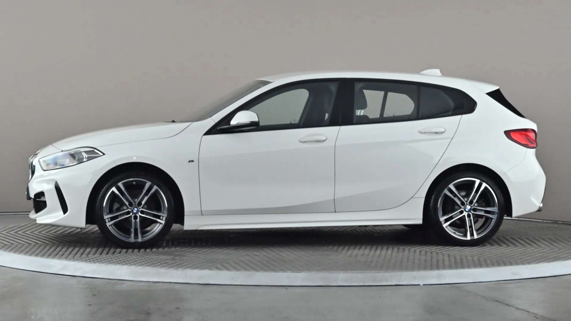 2022 BMW 1 SERIES 2022 BMW 1 SERIES