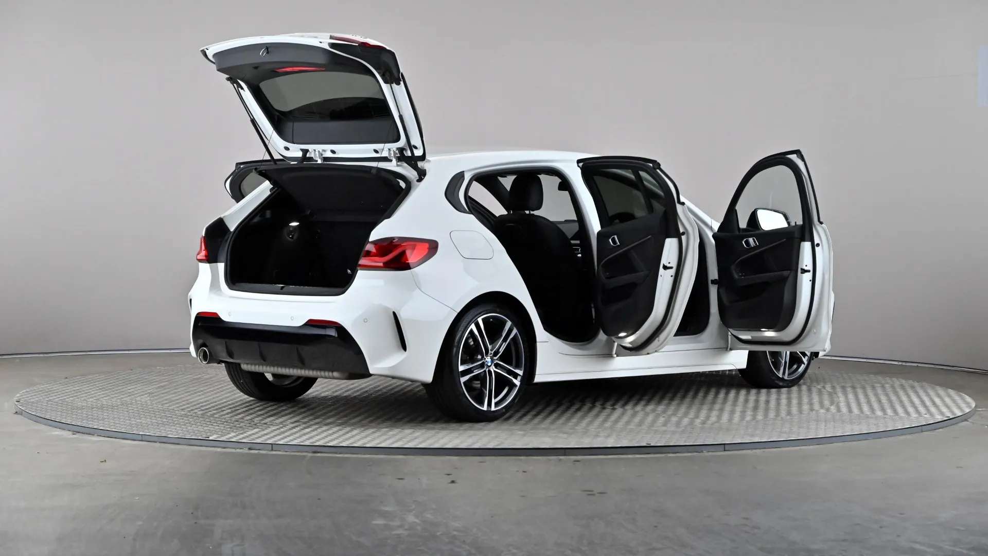2020 BMW 1 SERIES 2020 BMW 1 SERIES
