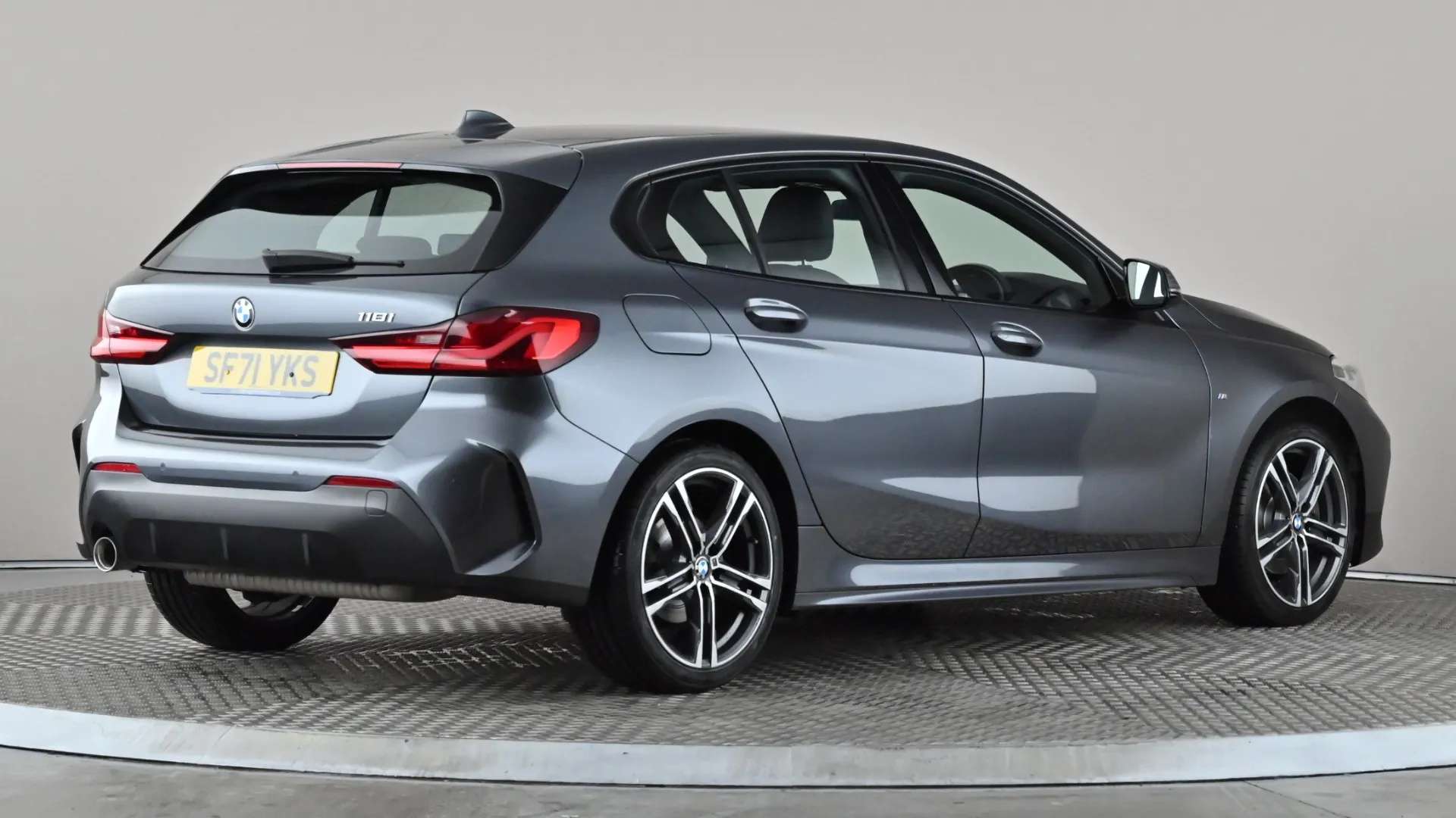 2021 BMW 1 SERIES 2021 BMW 1 SERIES