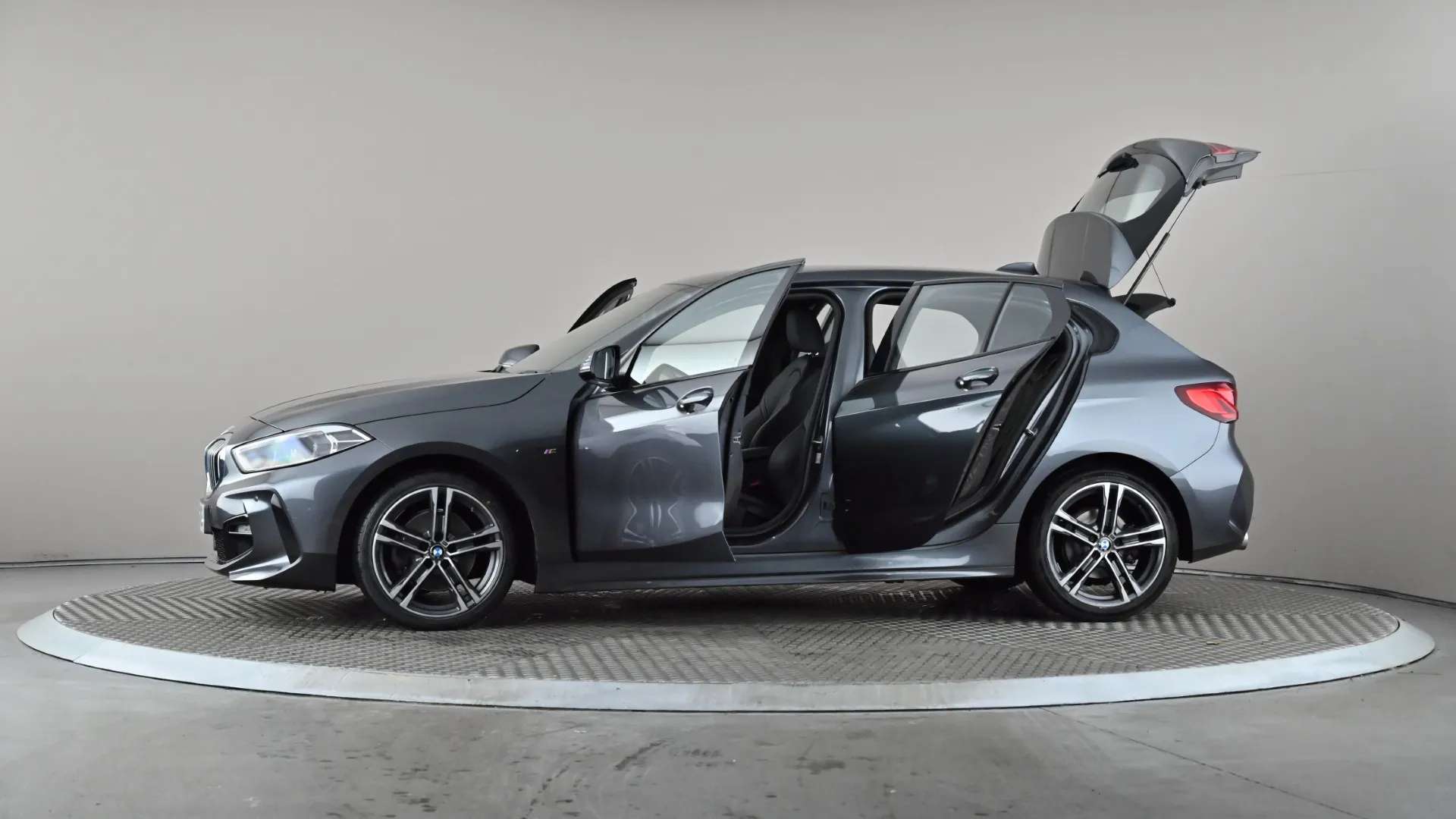 2021 BMW 1 SERIES 2021 BMW 1 SERIES