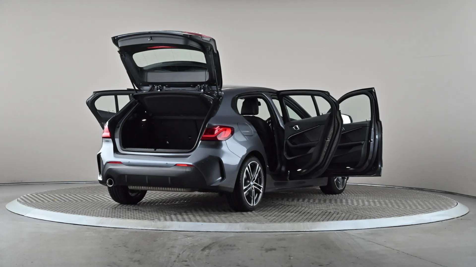 2021 BMW 1 SERIES 2021 BMW 1 SERIES