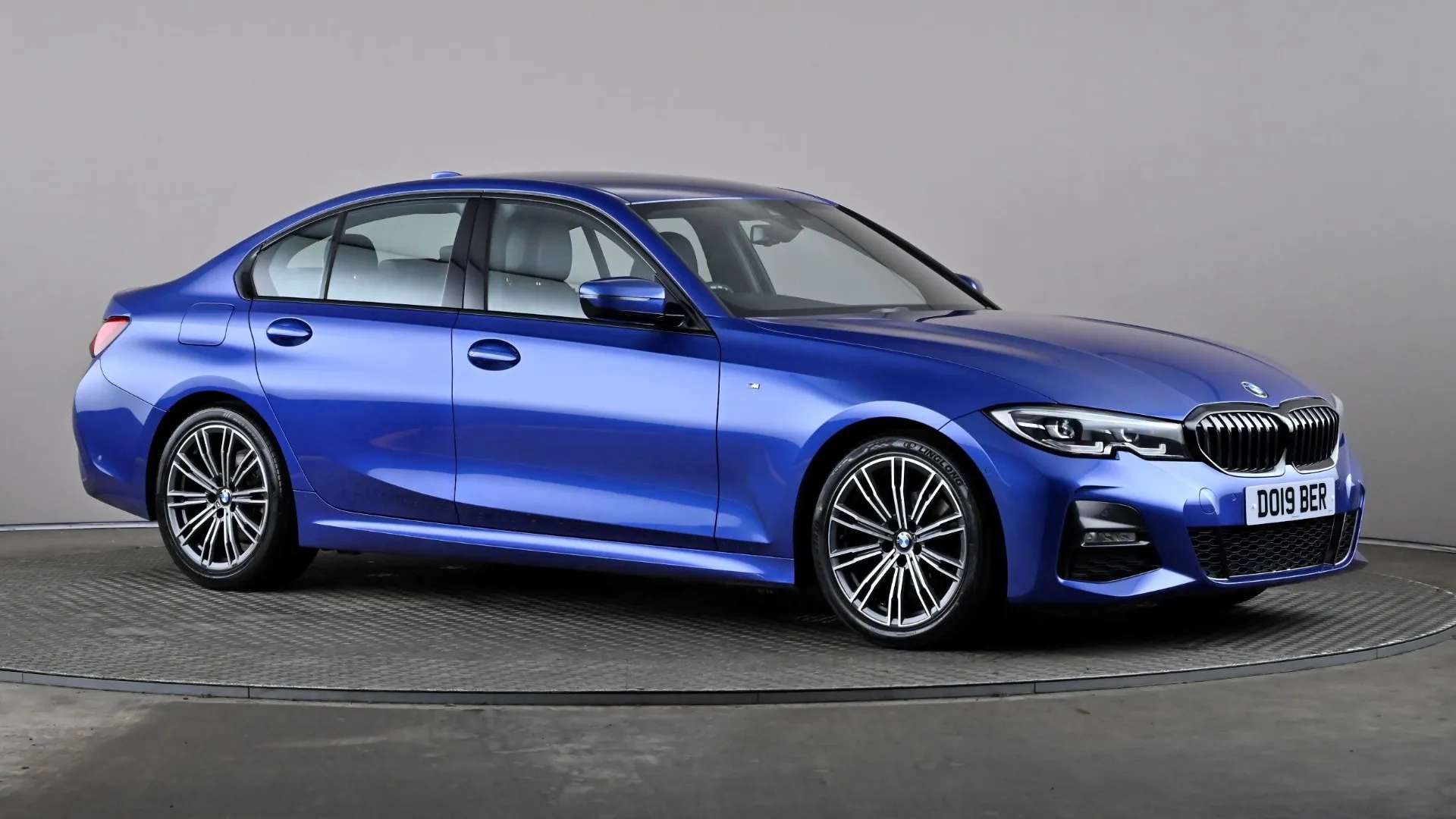 A 2019 BMW 3 SERIES 318d M Sport A 2019 BMW 3 SERIES 318d M Sport