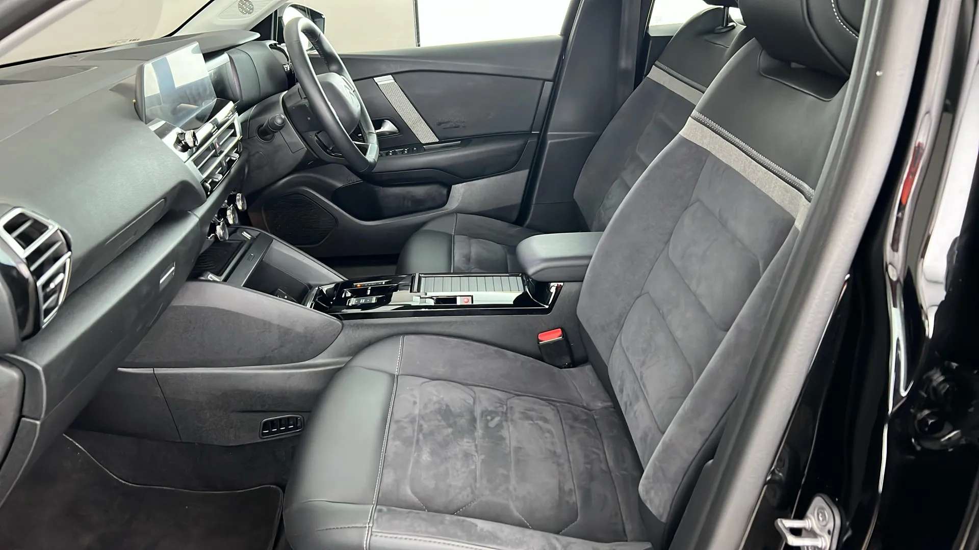 2024 CITROEN C4 X 2024 CITROEN C4 X