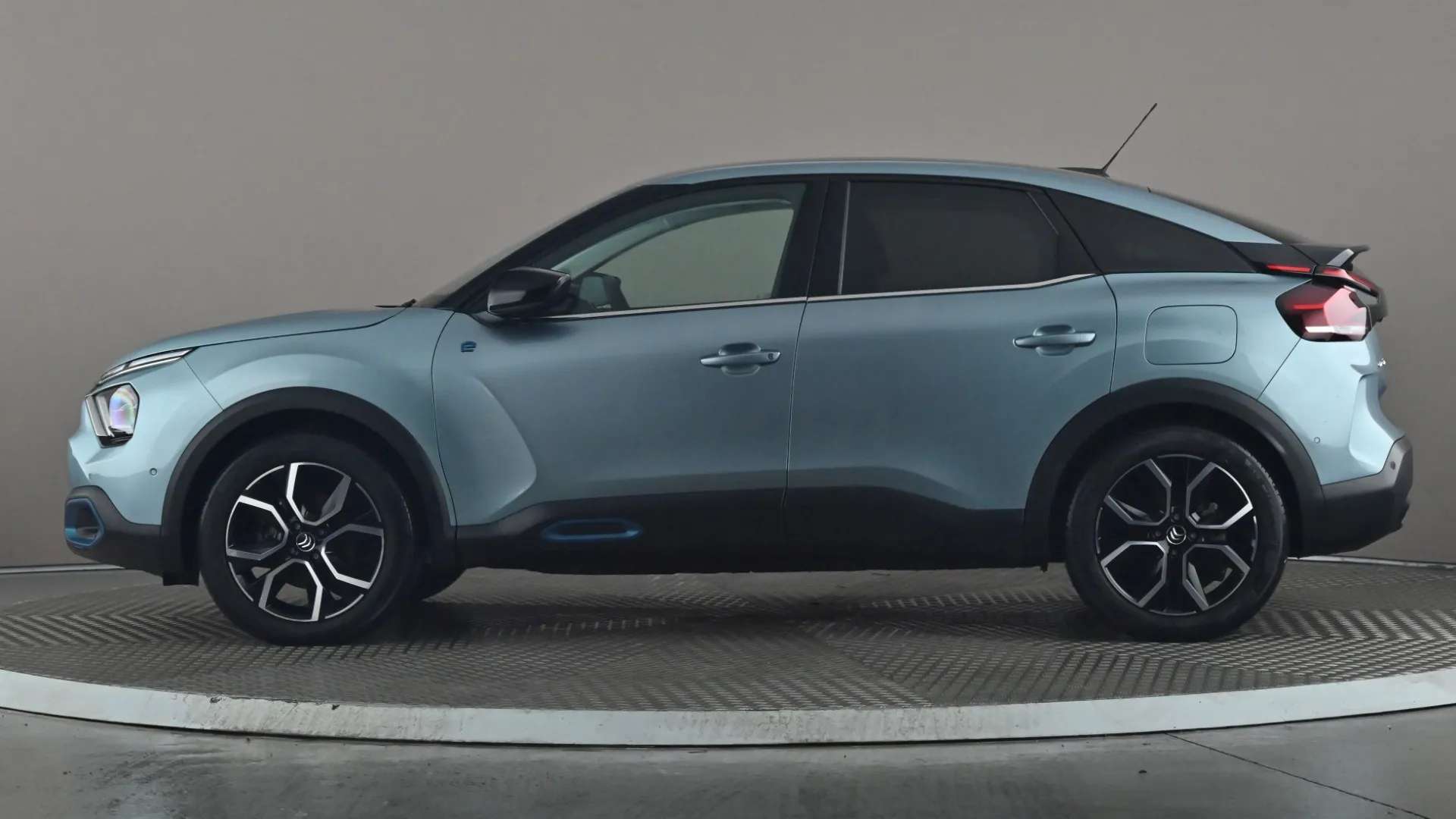 A 2022 CITROEN C4 100kW Shine Plus 50kWh Auto A 2022 CITROEN C4 100kW Shine Plus 50kWh Auto