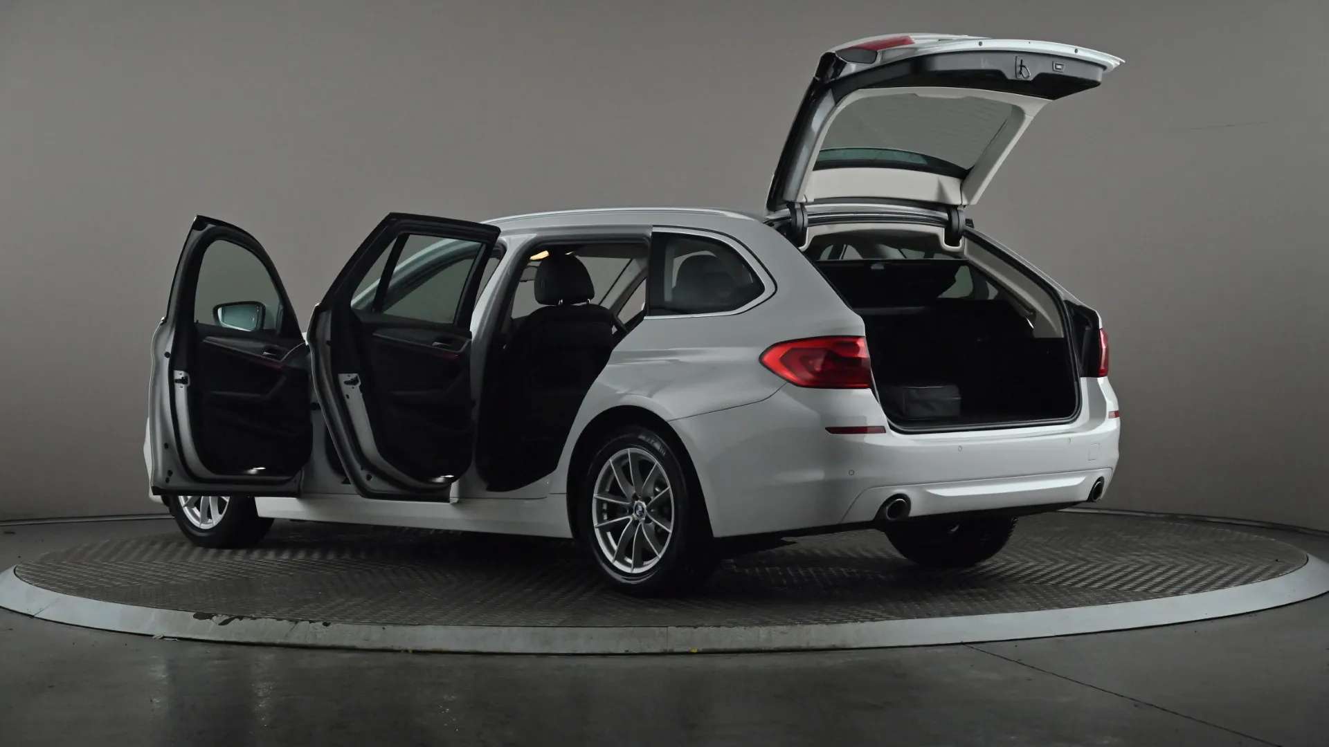 2019 BMW 5 SERIES 2019 BMW 5 SERIES