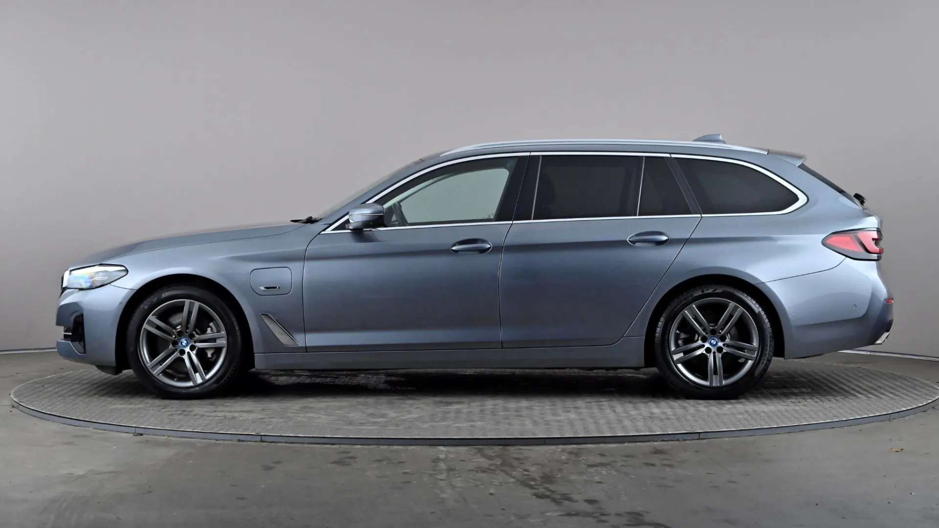 A 2021 BMW 5 SERIES 530e SE Auto A 2021 BMW 5 SERIES 530e SE Auto