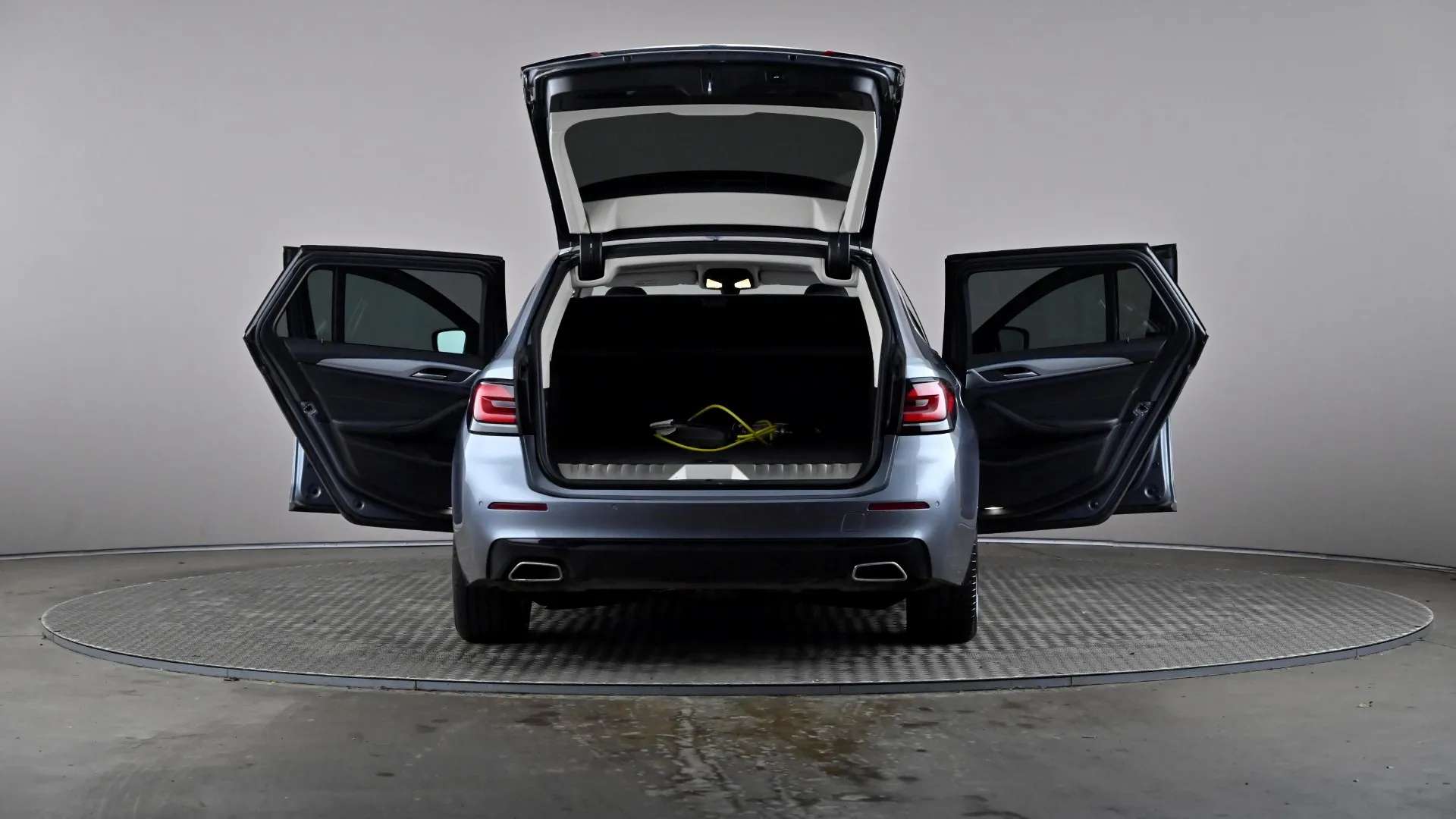 2021 BMW 5 SERIES 2021 BMW 5 SERIES