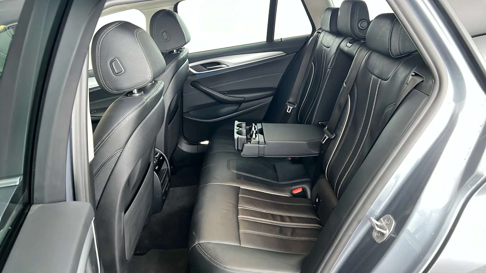 2021 BMW 5 SERIES 2021 BMW 5 SERIES