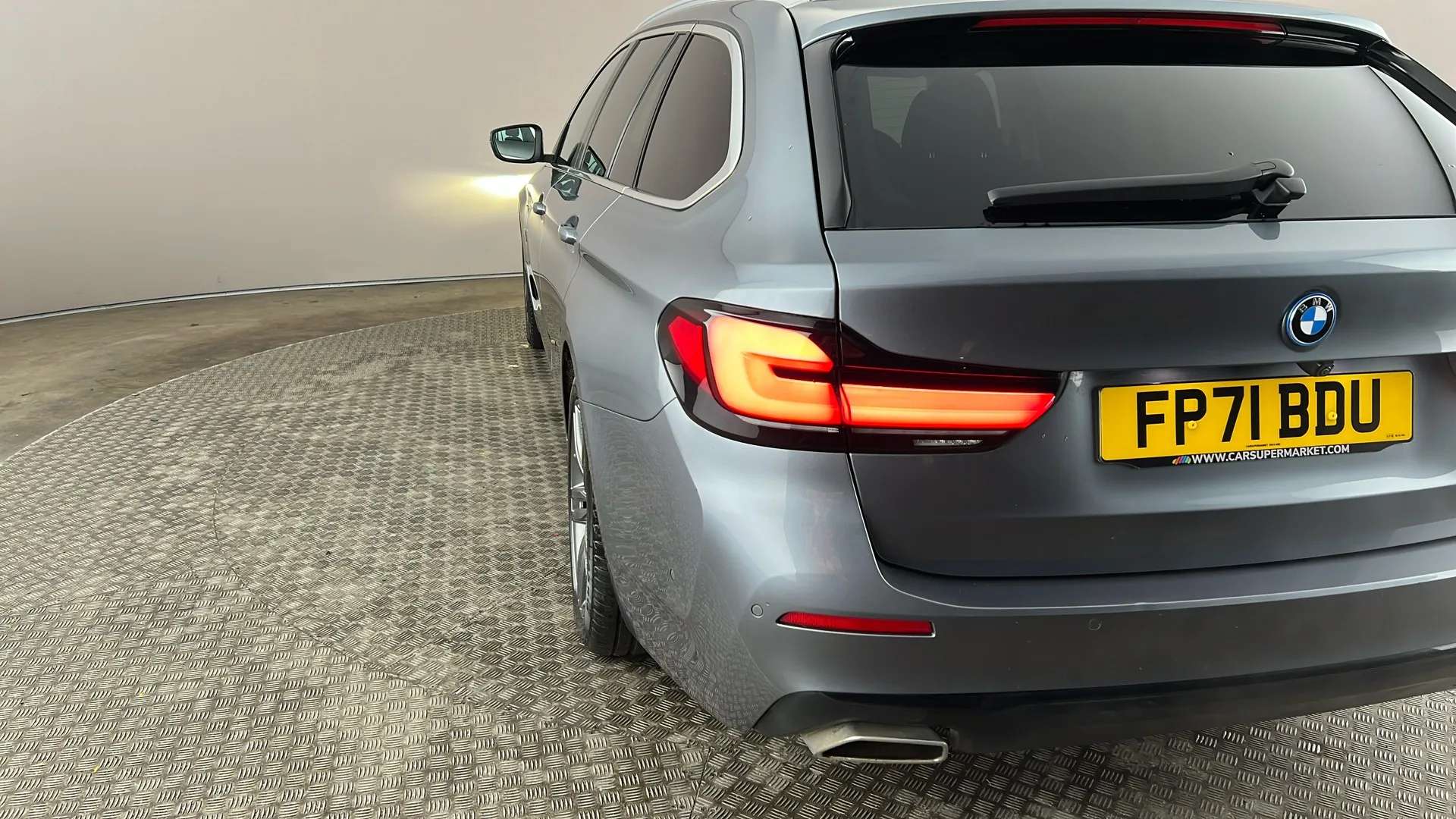 2021 BMW 5 SERIES 2021 BMW 5 SERIES