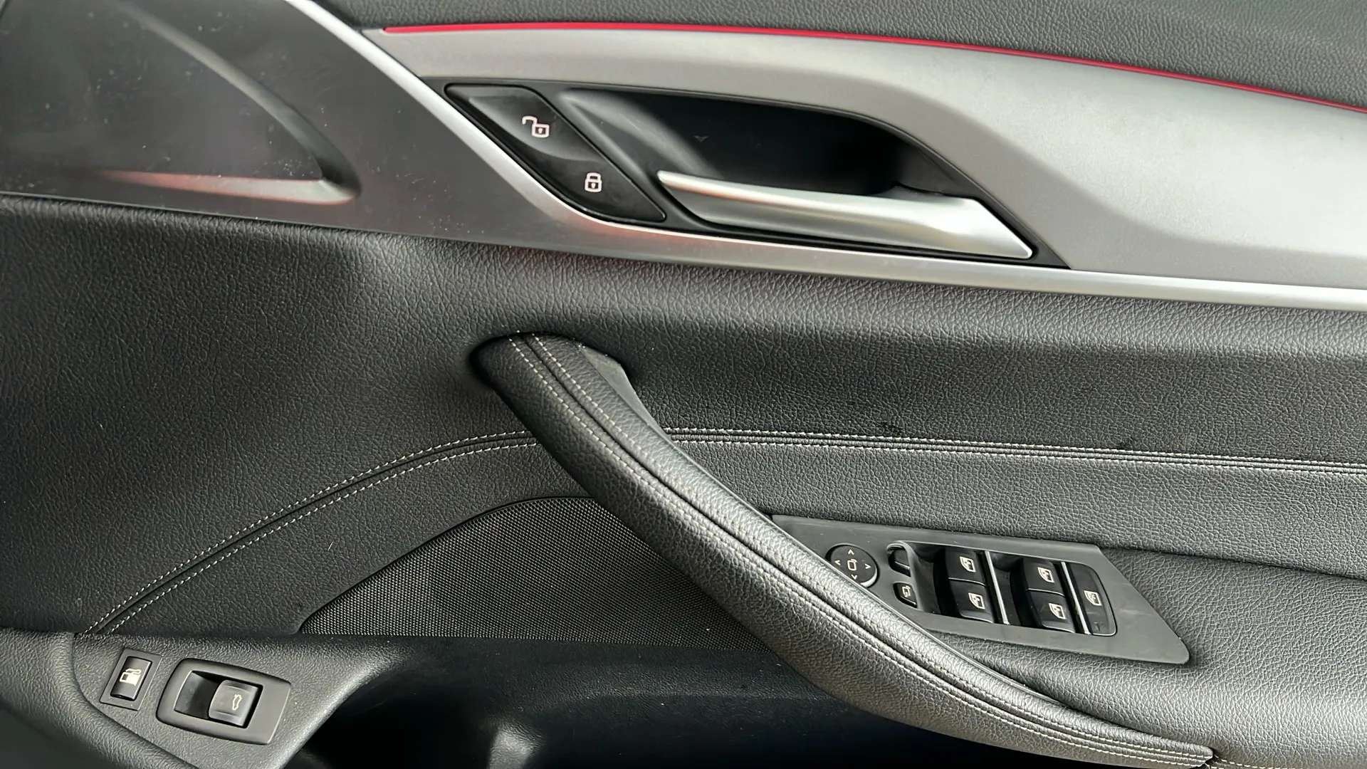 2021 BMW 5 SERIES 2021 BMW 5 SERIES