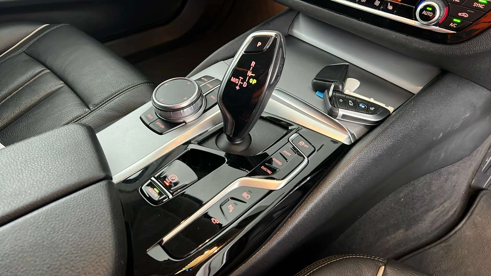 2021 BMW 5 SERIES 2021 BMW 5 SERIES