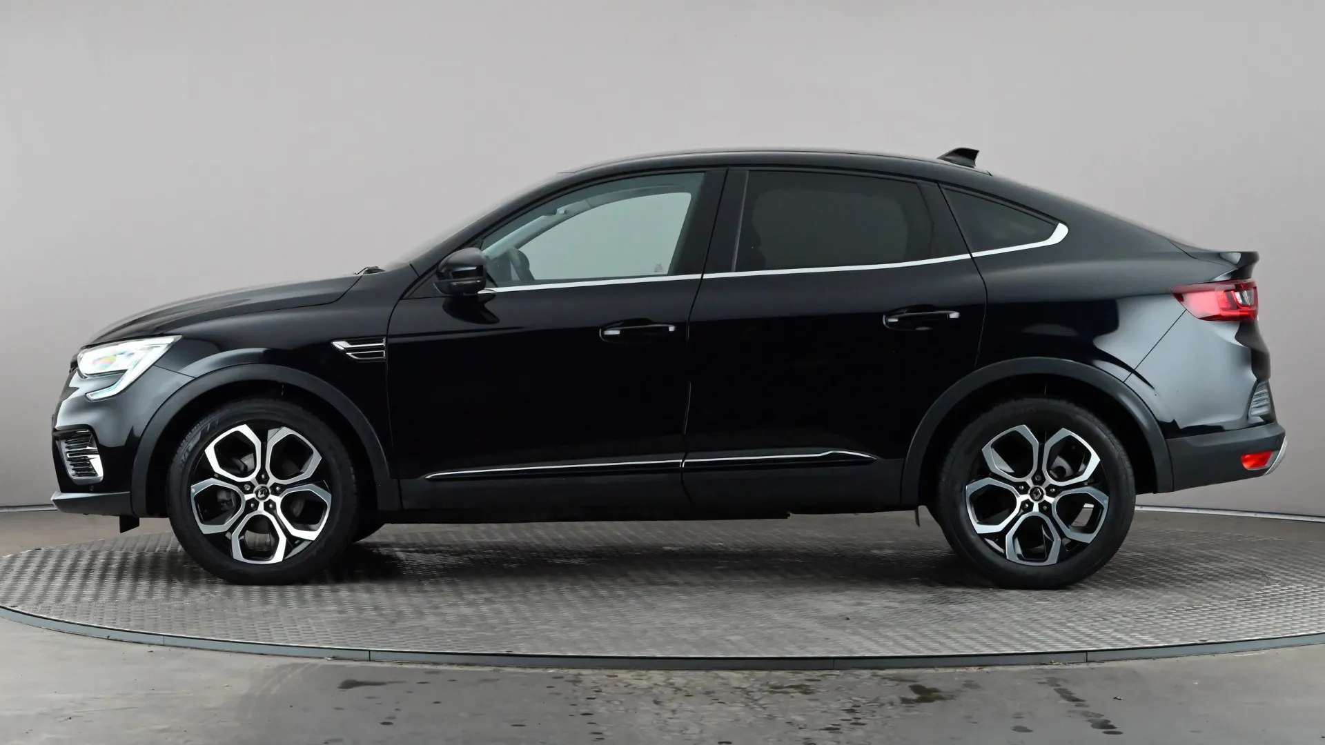 A 2022 RENAULT ARKANA 1.6 E-TECH Hybrid 145 S Edition Auto A 2022 RENAULT ARKANA 1.6 E-TECH Hybrid 145 S Edition Auto