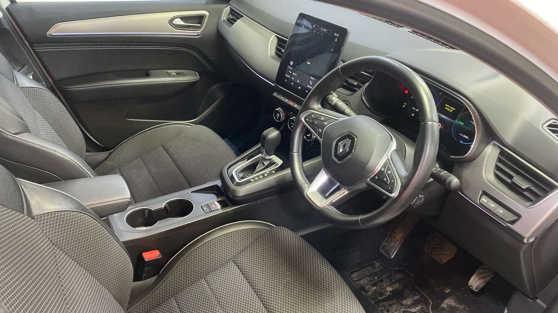 A 2023 RENAULT ARKANA 1.6 E-TECH Hybrid 145 S Edition Auto A 2023 RENAULT ARKANA 1.6 E-TECH Hybrid 145 S Edition Auto