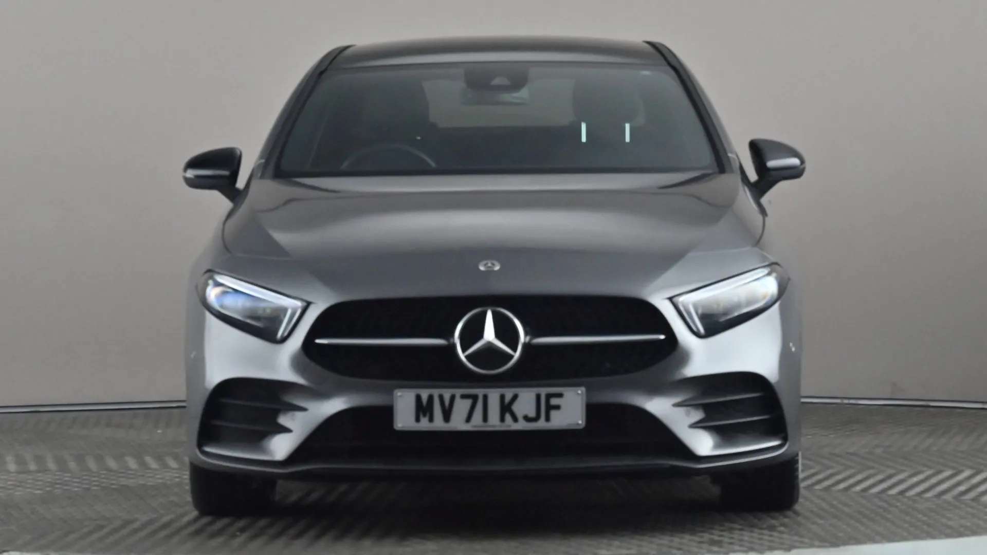 A 2021 MERCEDES-BENZ A CLASS A250e AMG Line Premium Plus Edition Auto A 2021 MERCEDES-BENZ A CLASS A250e AMG Line Premium Plus Edition Auto