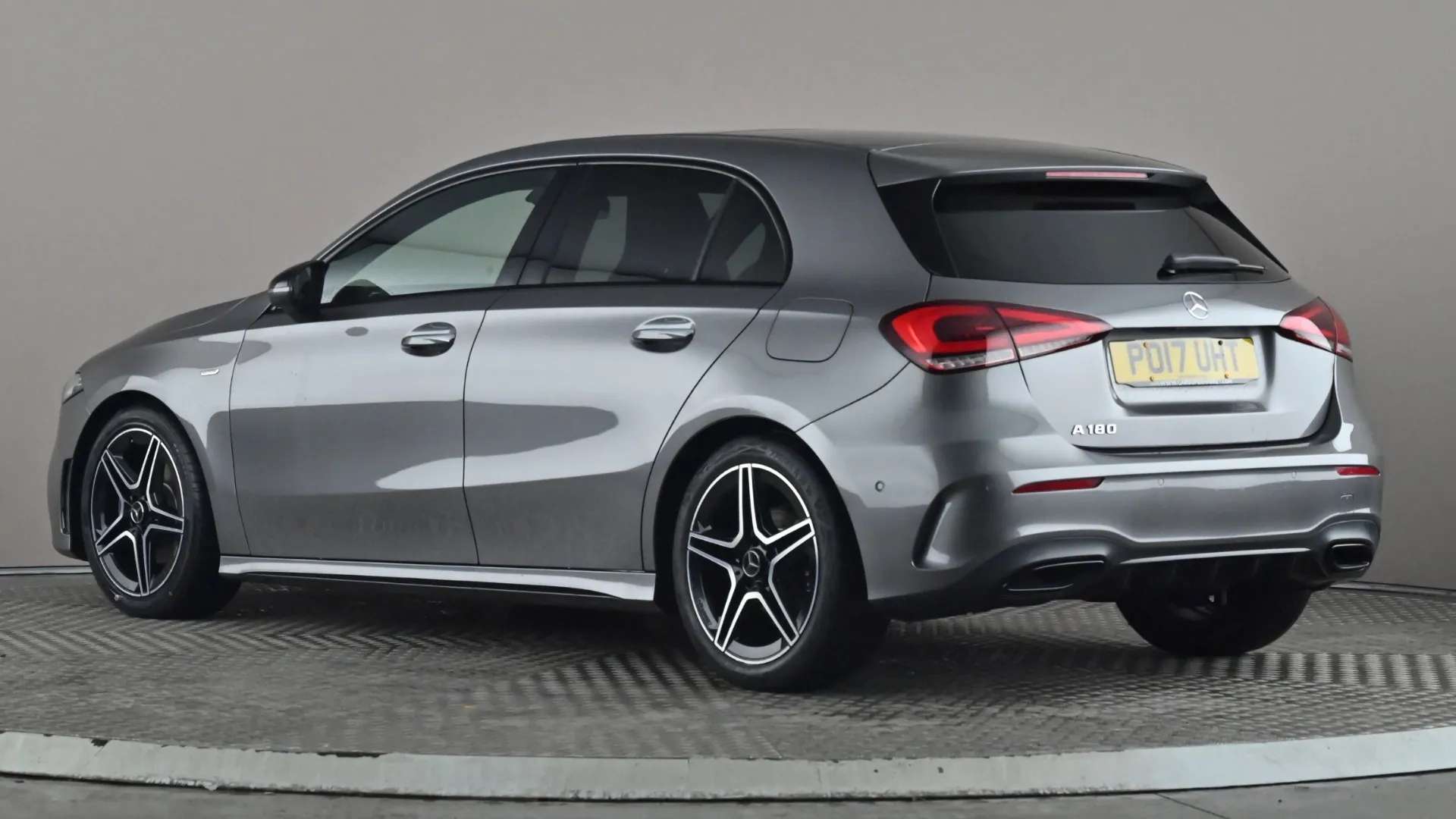 A 2021 MERCEDES-BENZ A CLASS A180 AMG Line Premium Plus Edition Auto A 2021 MERCEDES-BENZ A CLASS A180 AMG Line Premium Plus Edition Auto