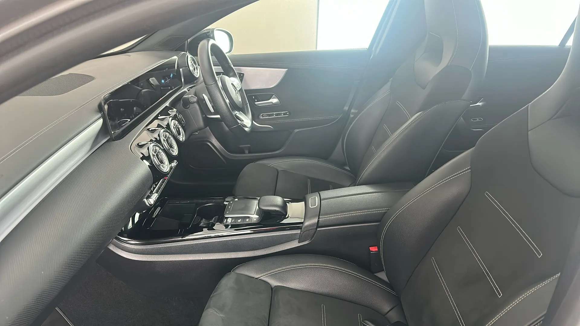 2021 MERCEDES-BENZ A CLASS 2021 MERCEDES-BENZ A CLASS