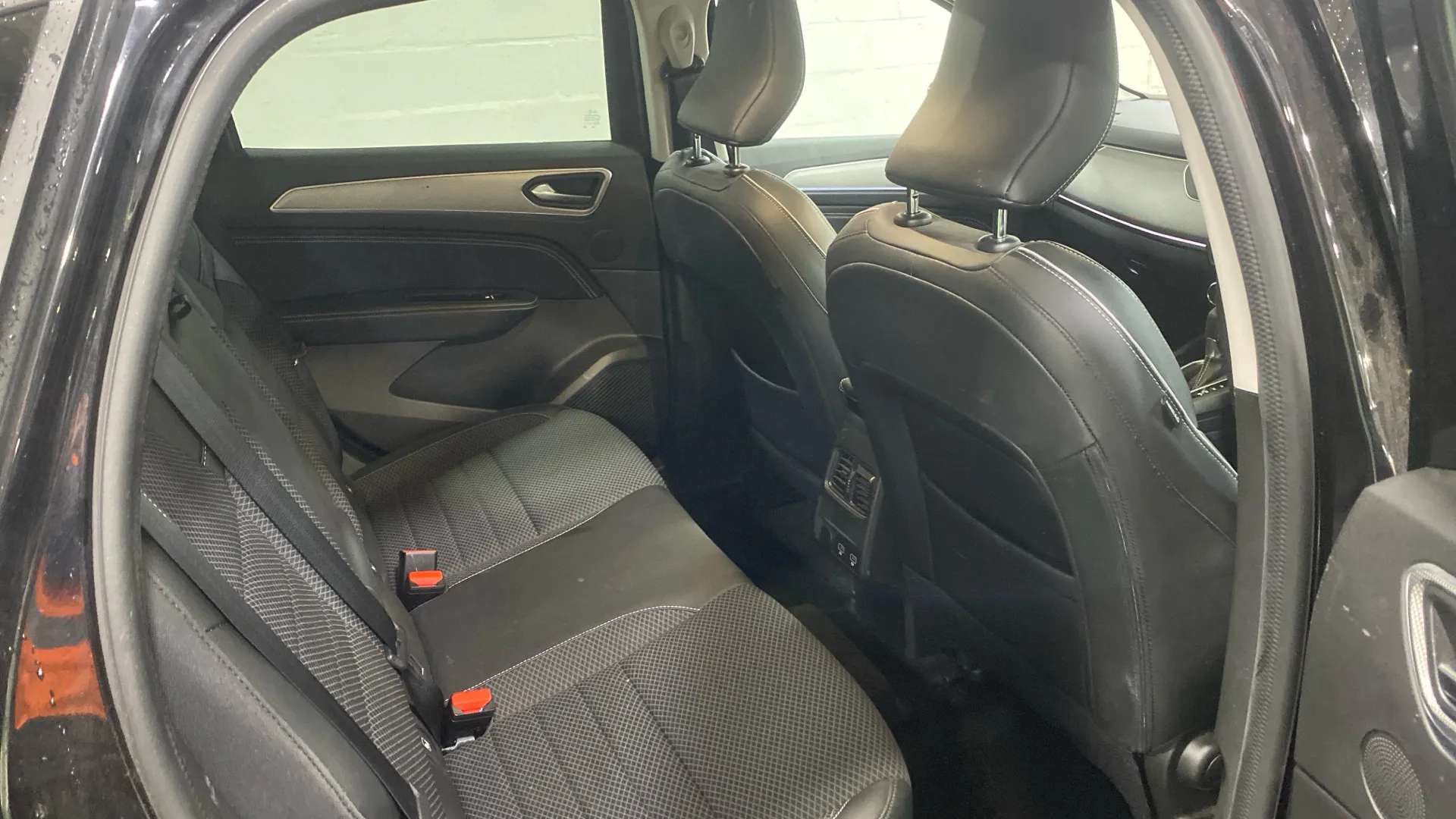 A 2023 RENAULT ARKANA 1.6 E-TECH Hybrid 145 S Edition Auto A 2023 RENAULT ARKANA 1.6 E-TECH Hybrid 145 S Edition Auto