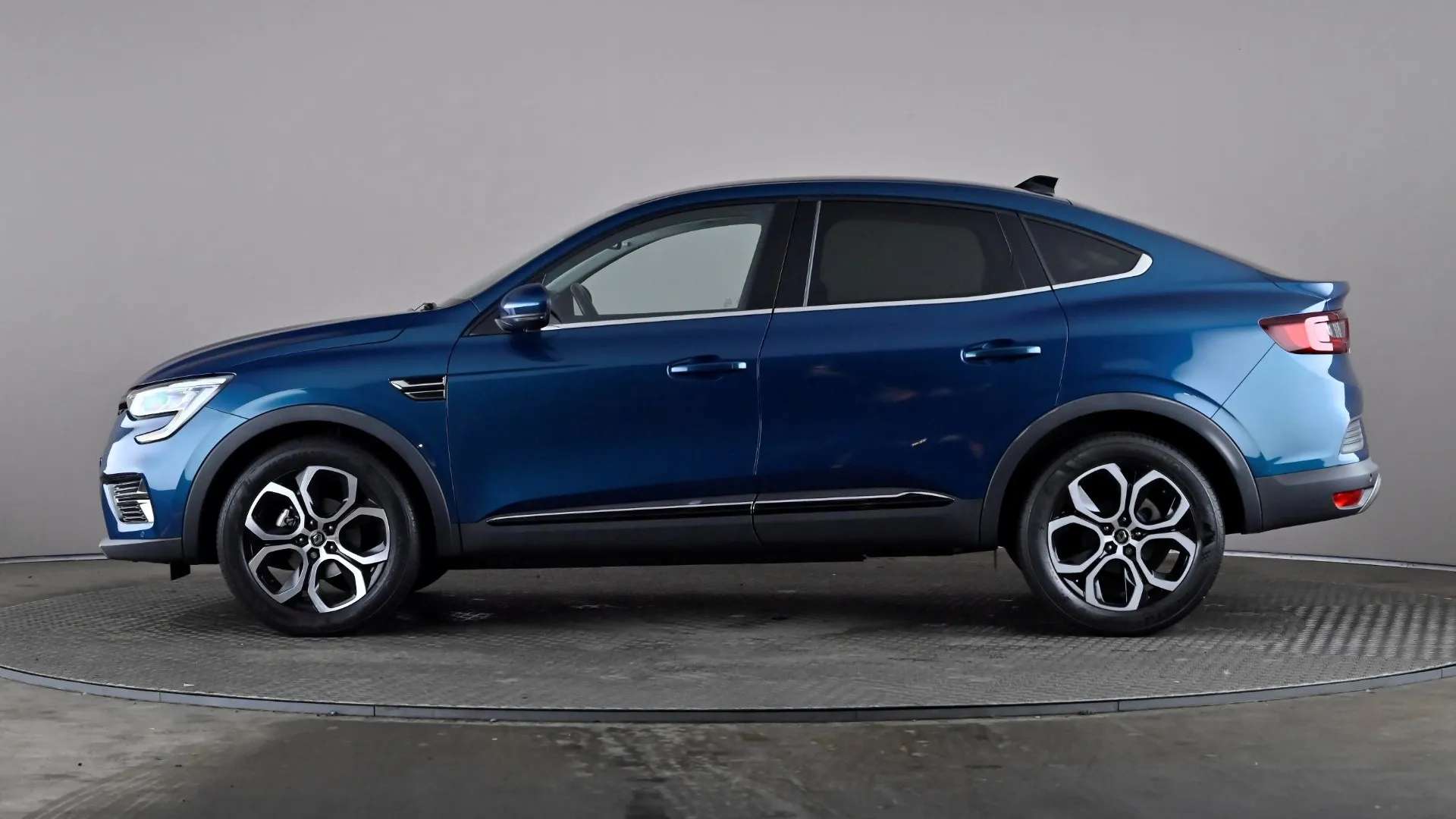 A 2022 RENAULT ARKANA 1.3 TCe Mild Hybrid 140 S Edition EDC A 2022 RENAULT ARKANA 1.3 TCe Mild Hybrid 140 S Edition EDC