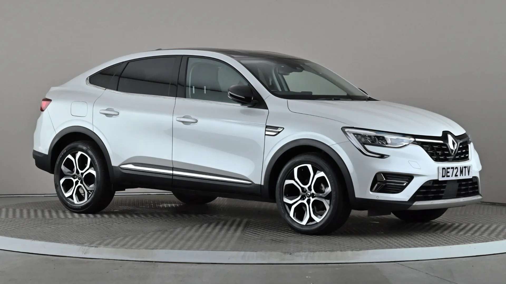 A 2022 RENAULT ARKANA 1.3 TCe Mild Hybrid 140 S Edition EDC A 2022 RENAULT ARKANA 1.3 TCe Mild Hybrid 140 S Edition EDC