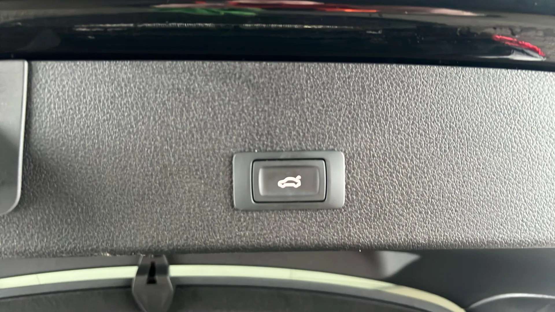 2022 AUDI E-TRON 2022 AUDI E-TRON