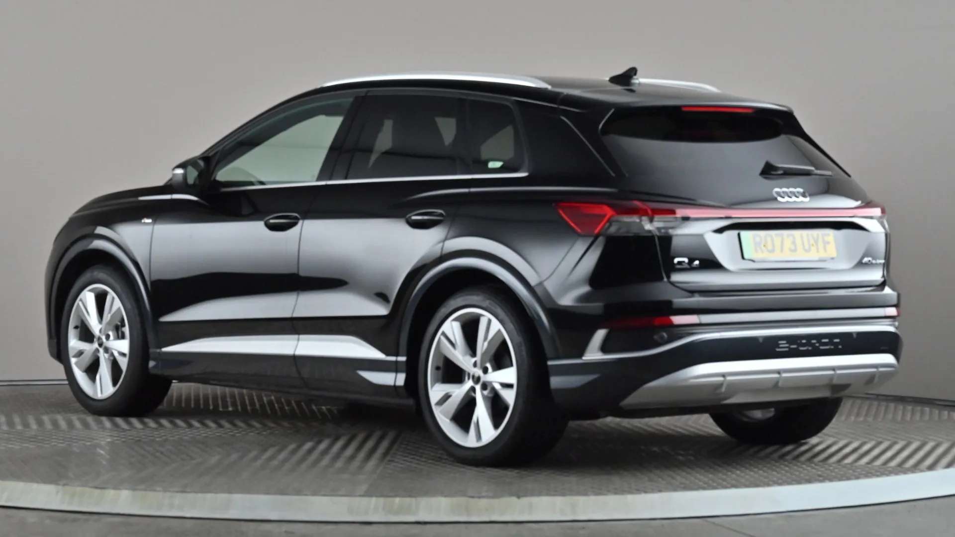 2023 AUDI Q4 2023 AUDI Q4