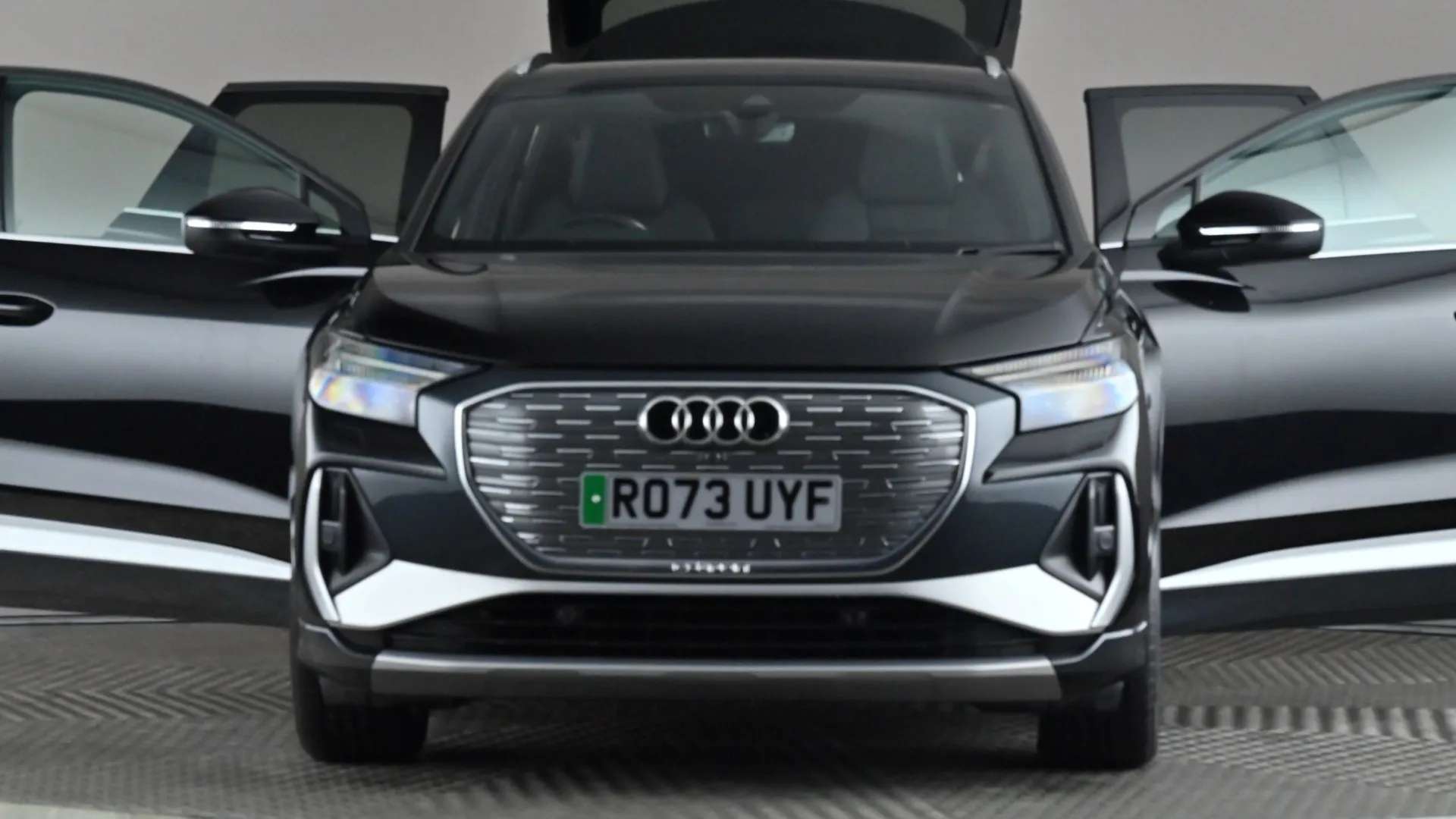 2023 AUDI Q4 2023 AUDI Q4