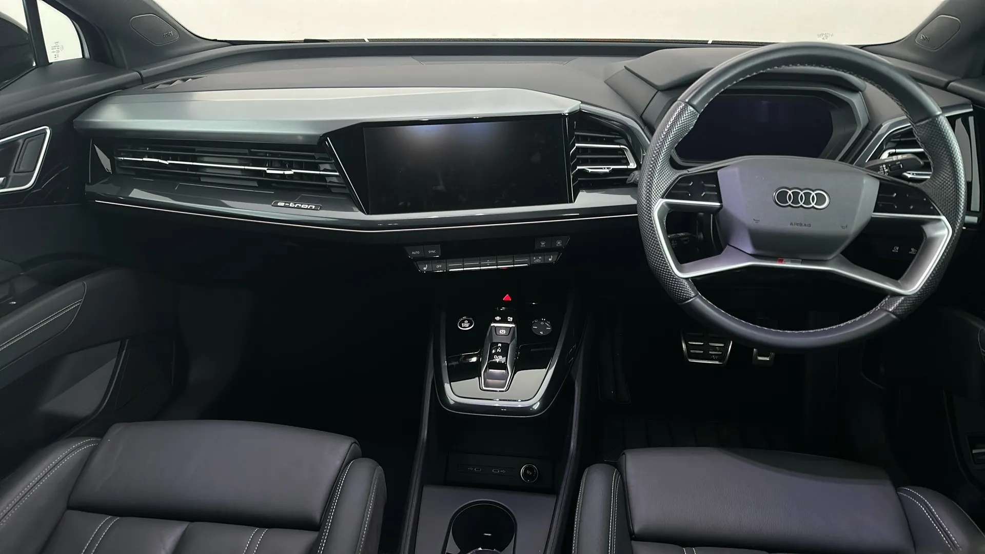 2023 AUDI Q4 2023 AUDI Q4