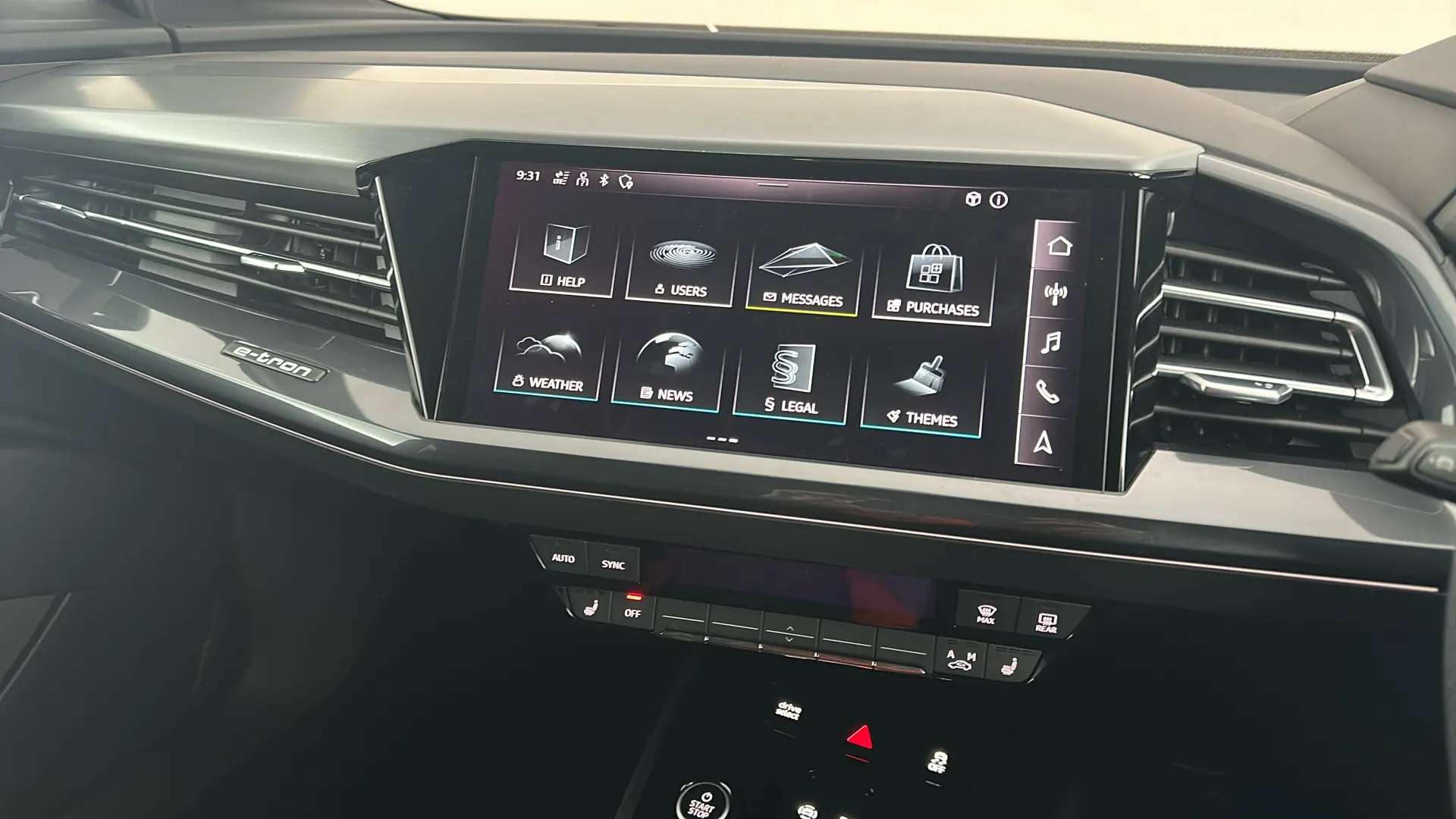 2023 AUDI Q4 2023 AUDI Q4