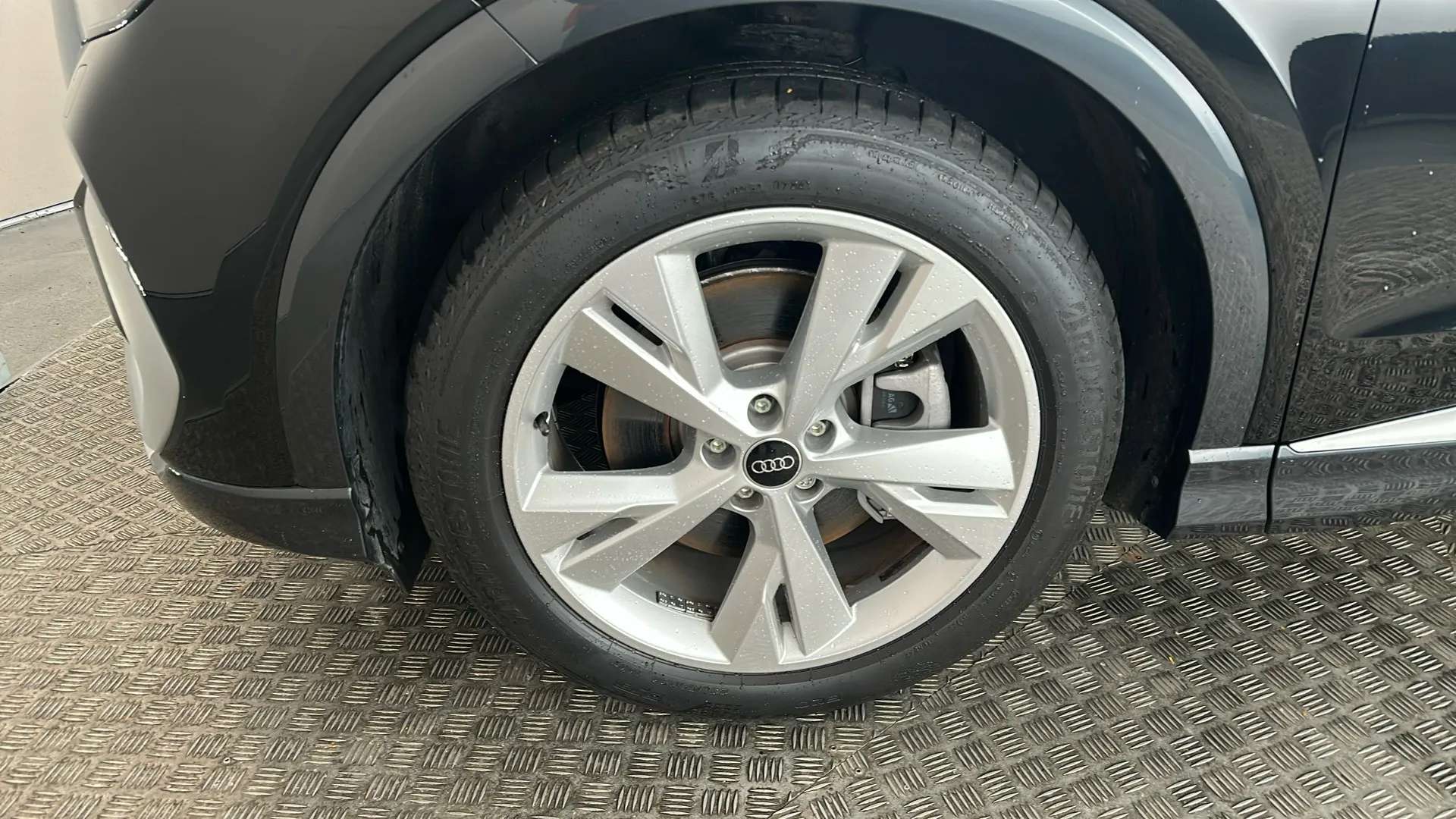 2023 AUDI Q4 2023 AUDI Q4