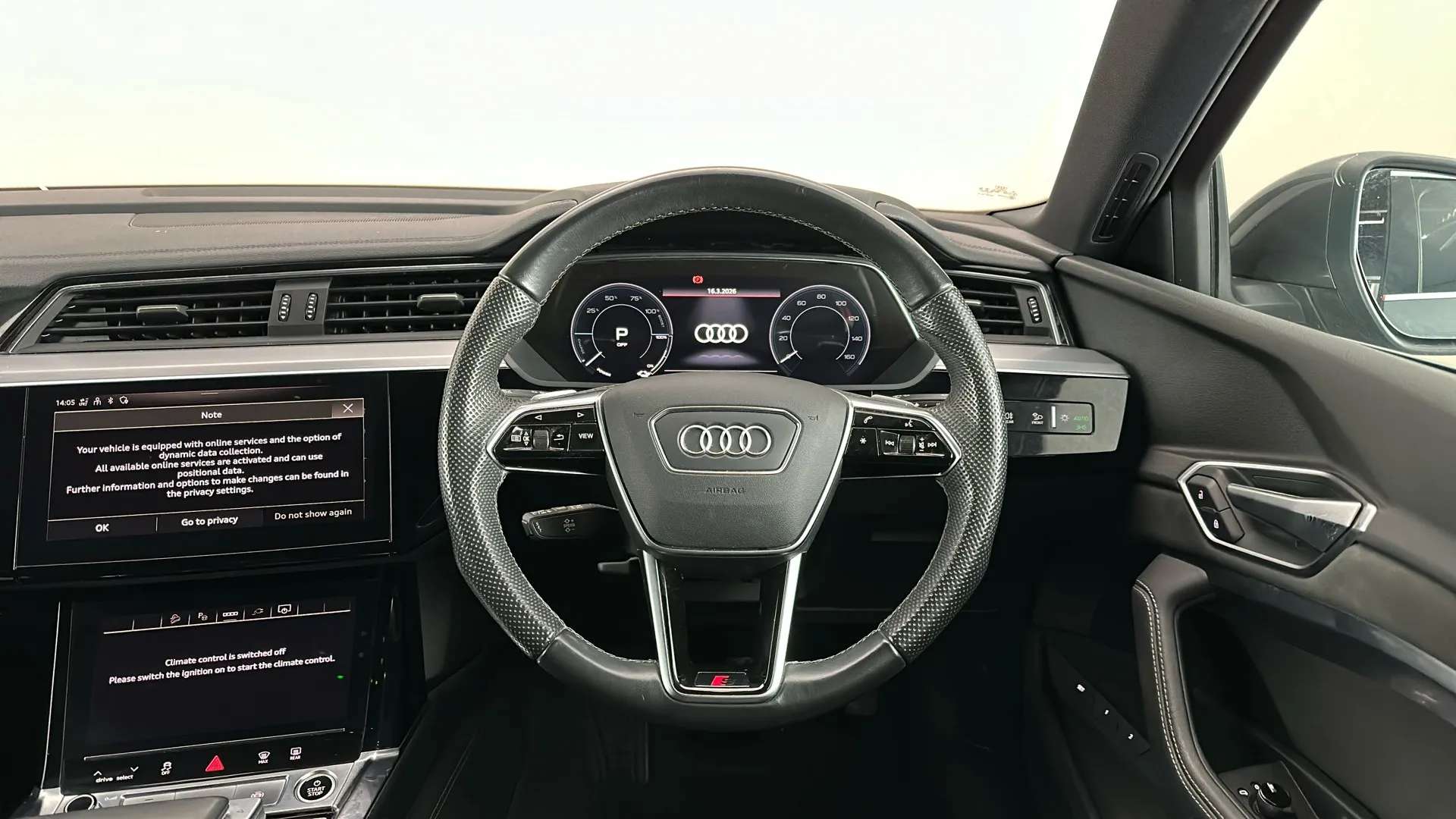 2022 AUDI E-TRON 2022 AUDI E-TRON