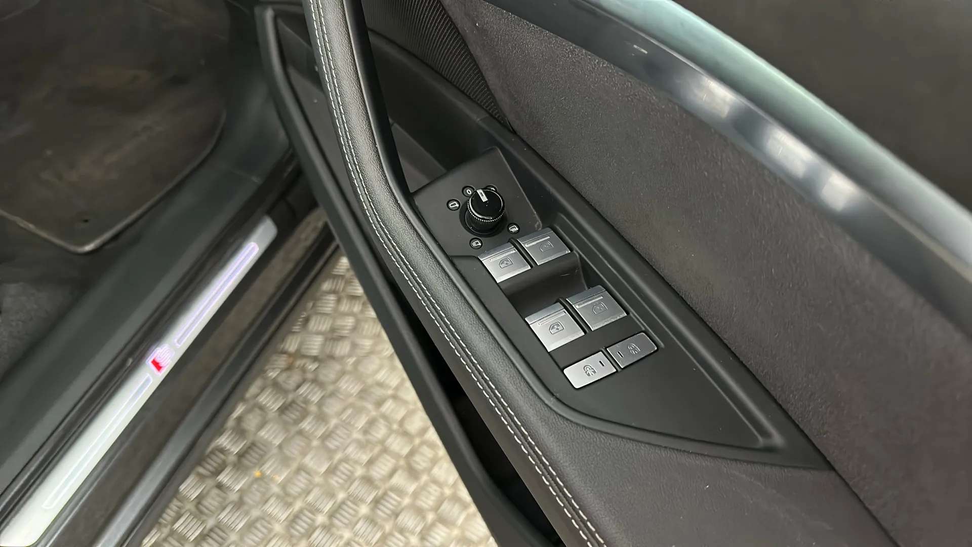 2022 AUDI E-TRON 2022 AUDI E-TRON