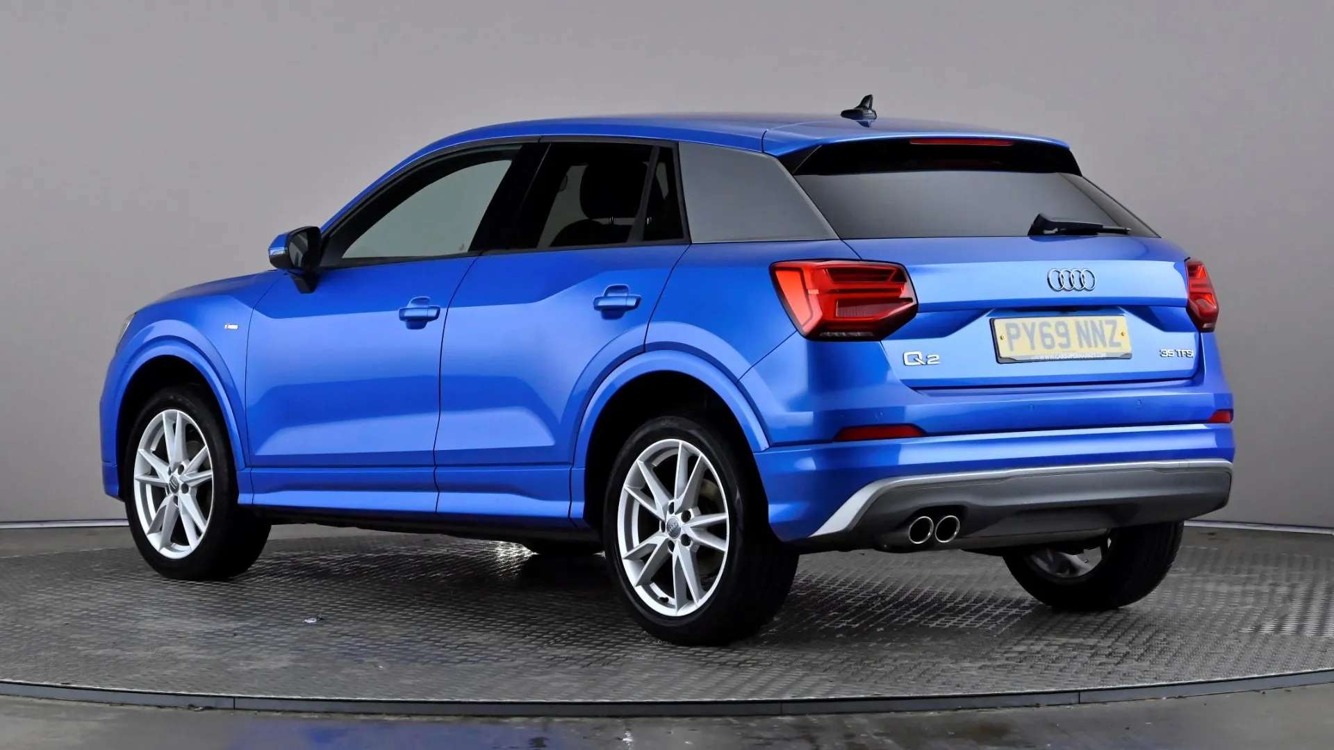 A 2020 AUDI Q2 35 TFSI S Line S Tronic A 2020 AUDI Q2 35 TFSI S Line S Tronic