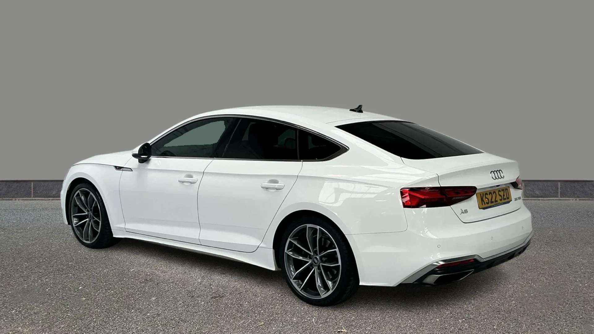 A 2022 AUDI A5 35 TDI S Line S Tronic A 2022 AUDI A5 35 TDI S Line S Tronic