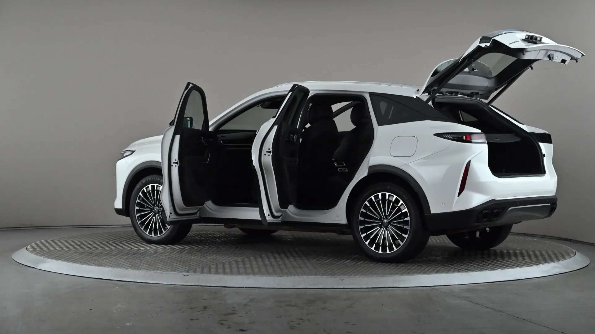 2025 OMODA 9 2025 OMODA 9