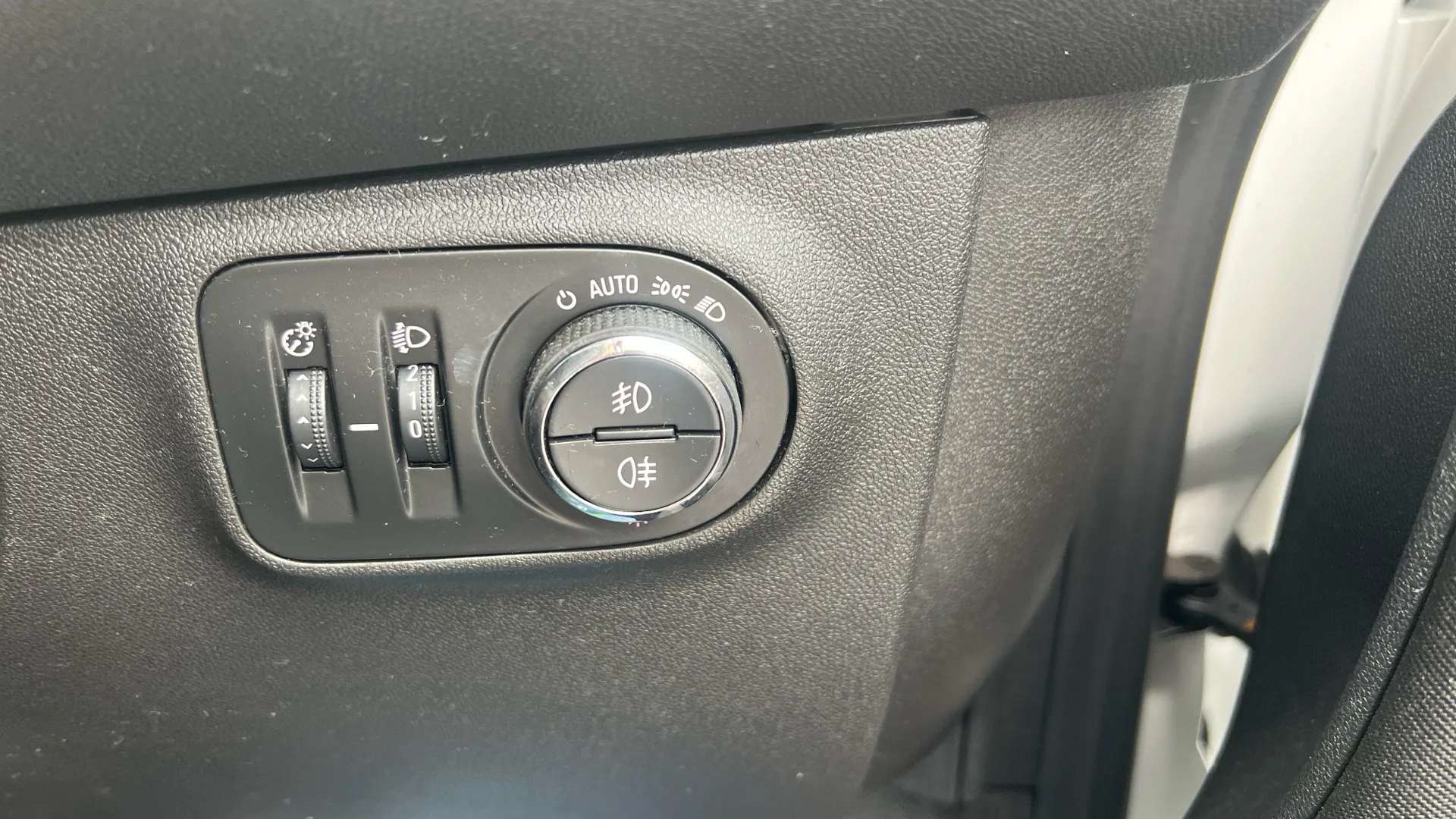 2018 VAUXHALL CORSA 2018 VAUXHALL CORSA
